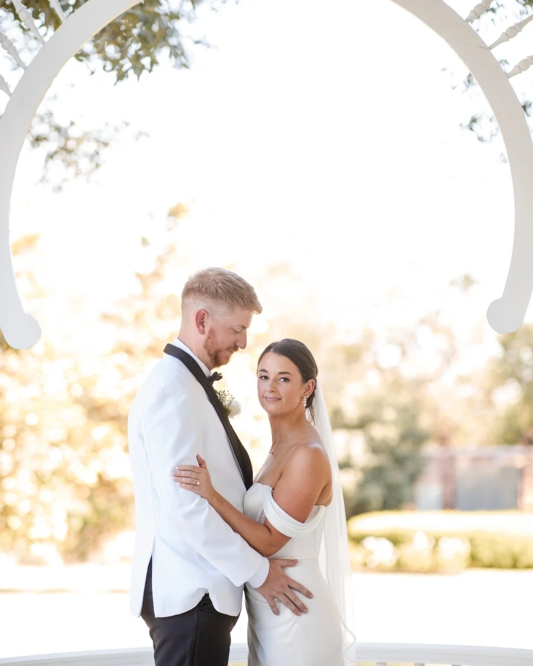 Just married 💍

Hair by LUX artist - @shearly_beloved_ 
Makeup by LUX artist - @vickidoesmakeup
Venue - @barrmansion
Planners -  @asherandanchor
Photographer - @thebirdthebear 
Floral - @poppyflowersco