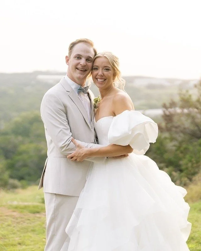 All kinds of happy 🥰

Hair by LUX artist - @liveloveandglam
Makeup by LUX artist - @jenaaartistry
Venue - @canyonwoodridge
Photographer - @annmark.photo
Videographer - @cloudcraftstudios
Planner -  @amandablueevents
Floral -  @gypsyfloral