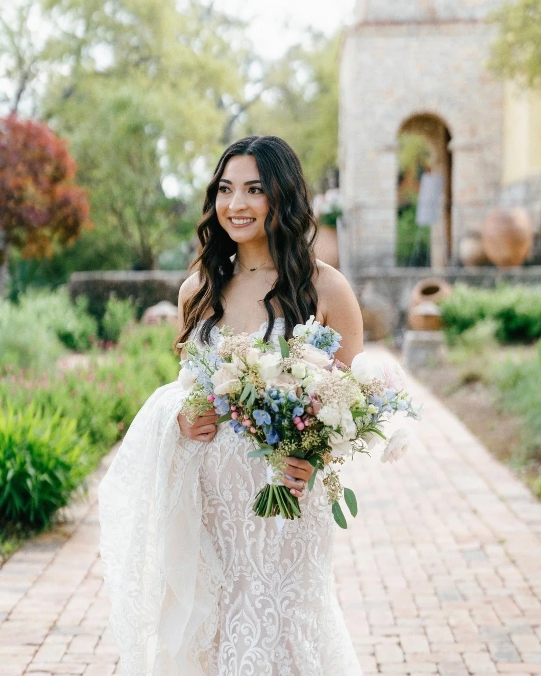 She&rsquo;s a wife 💍🥰

Hair by LUX artist - @amandabennetthair 
Makeup by LUX artist - @andreacolliermakeup
Venue - @windemerefarms
Photographer -  @amy_odom
Planner -  @lilalaneevents
