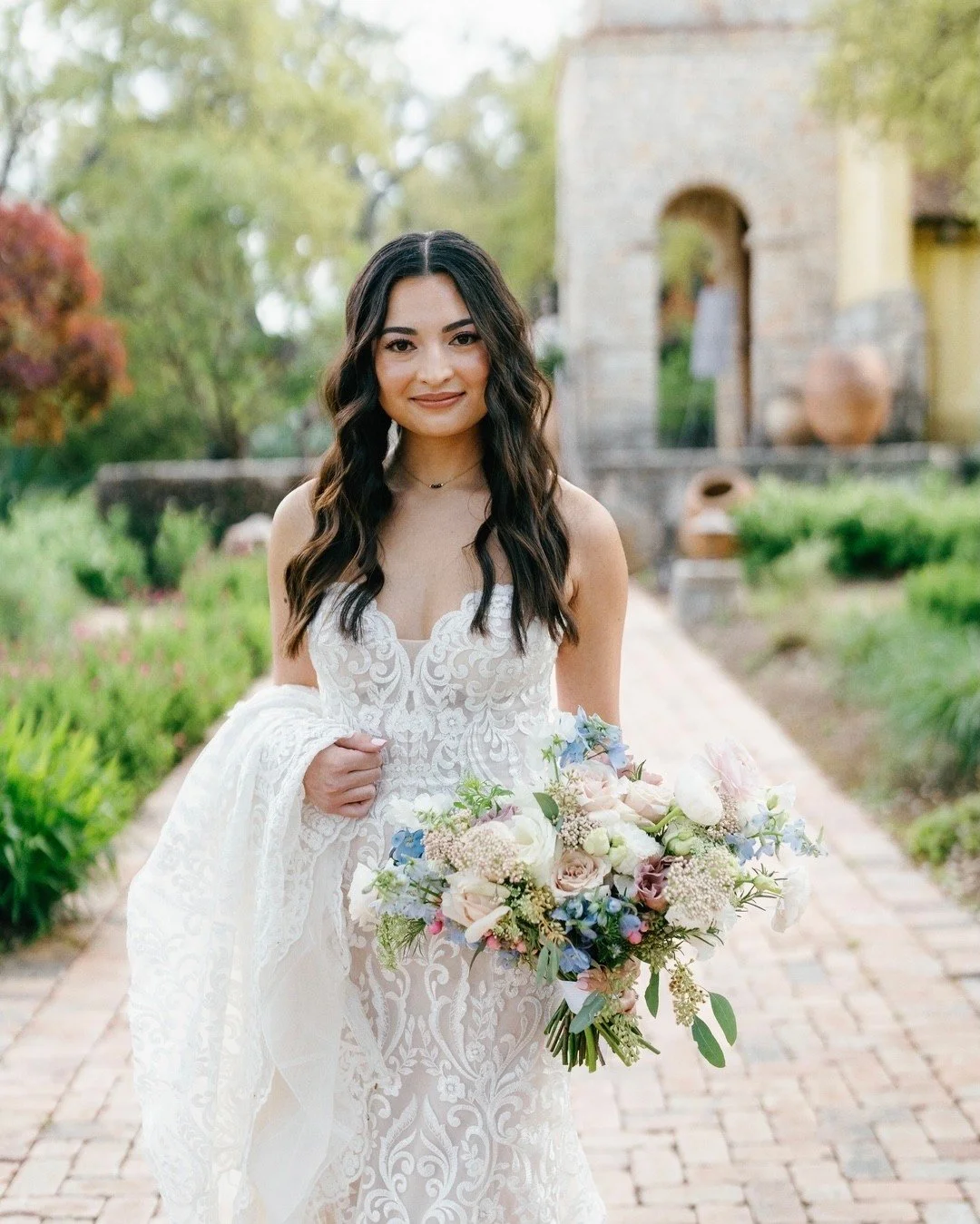 She&rsquo;s a wife 💍🥰

Hair by LUX artist - @amandabennetthair 
Makeup by LUX artist - @andreacolliermakeup
Venue - @windemerefarms
Photographer -  @amy_odom
Planner -  @lilalaneevents