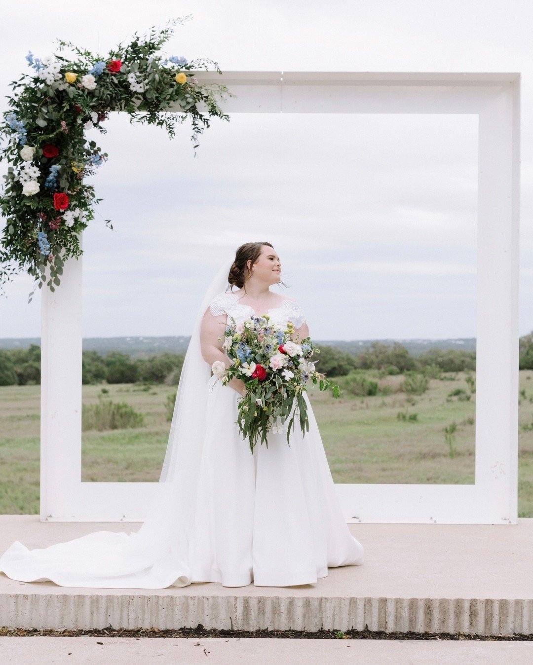 Officially off the market 💍

Hair by LUX artist - @liveloveandglam
Makeup by LUX artist - @dolledbyv
Venue - @prospecthousetx
Planner - @vintageandlace
Photographer - @samhughphoto