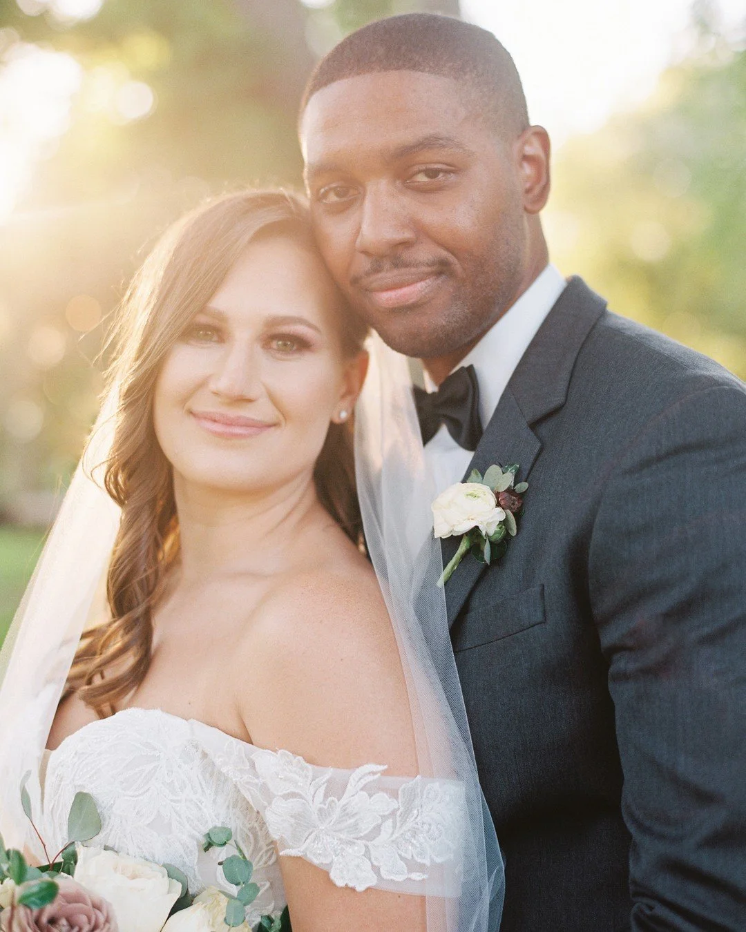 Hard launch 🤍

Hair by LUX artist - @hairbyarriana
Makeup by LUX artist - @mkbmayte
Planner - @ashleynicoleaffair 
Photographer - @britnideanphotography 
Venue - @pecanspringsranch 
Florals - @bouquetsofaustin 
Band - @matchmakerband 
Cake - @simonl