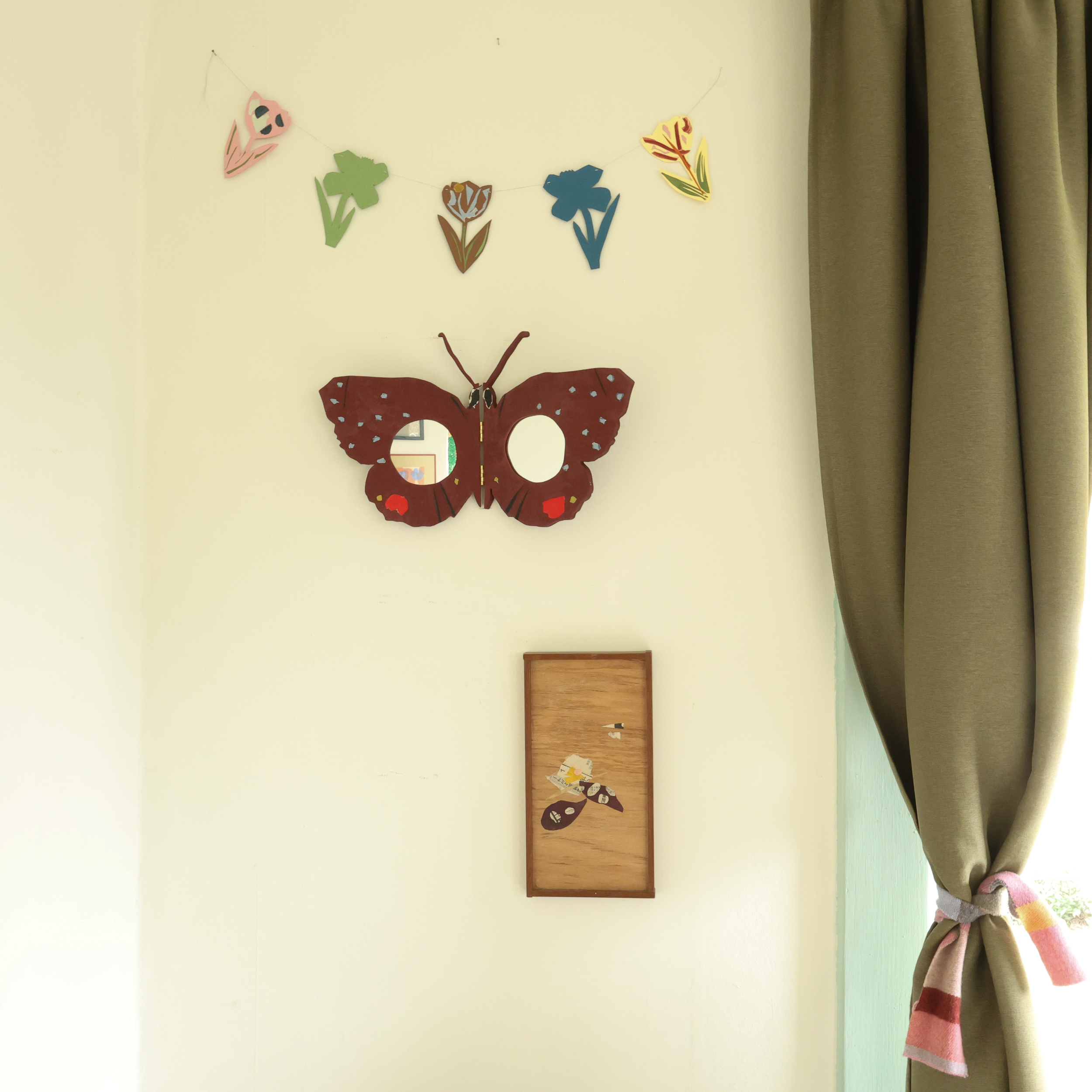 spring garland (1 of 1).png