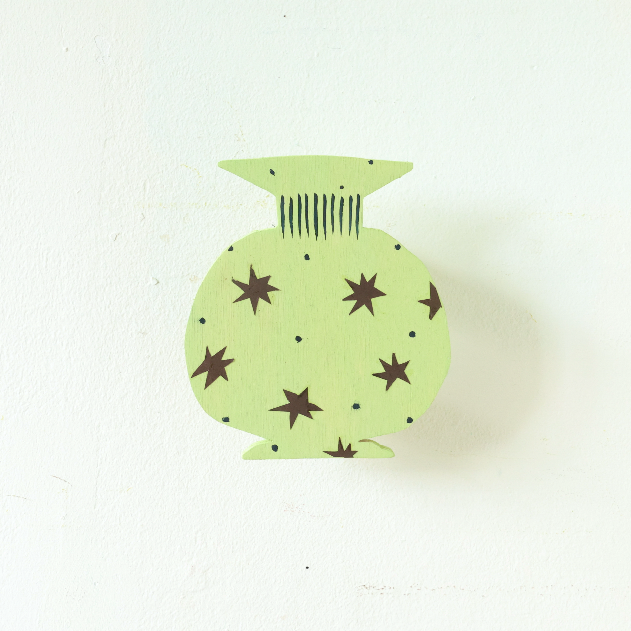 pistachio vase (2 of 4).png