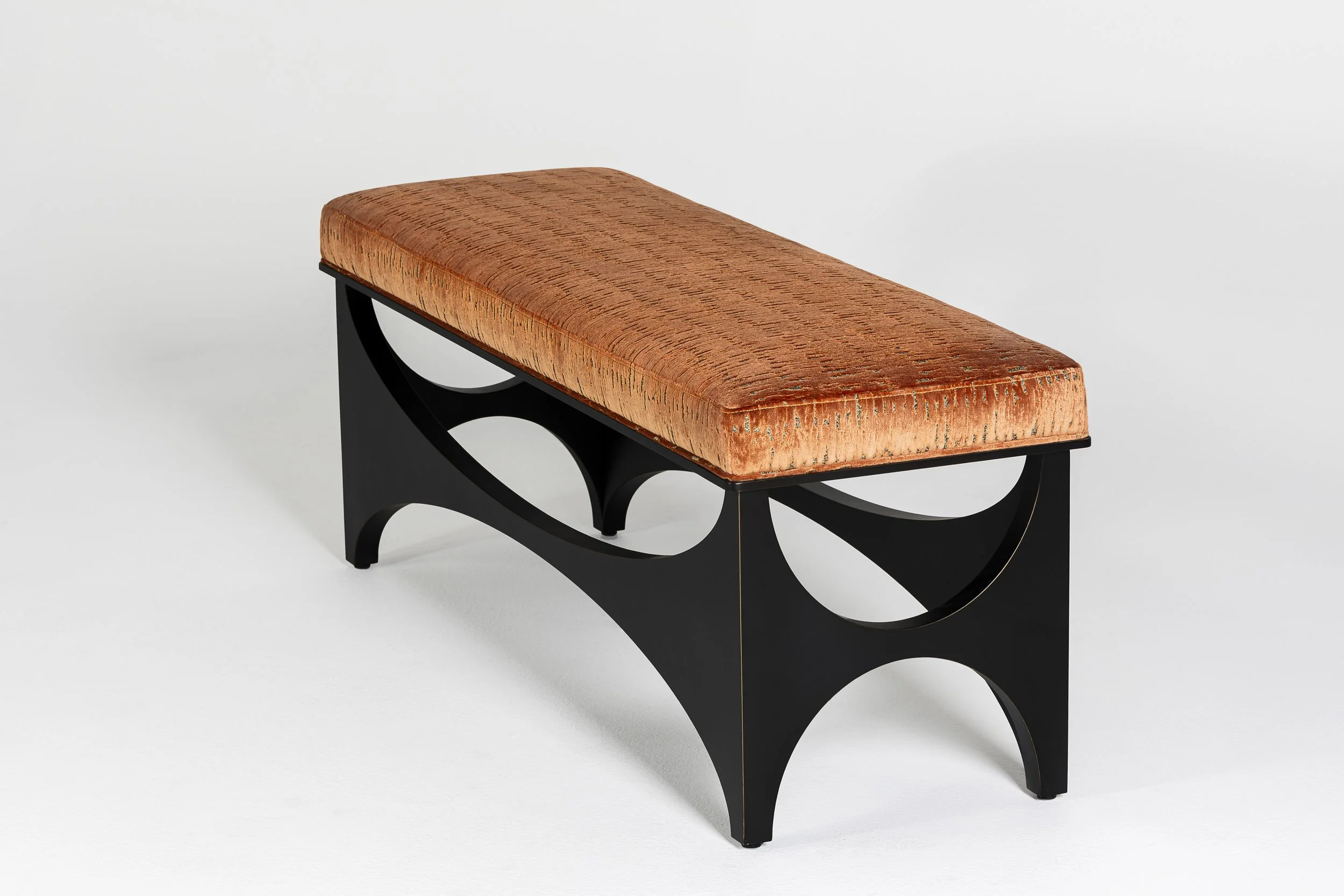 XU_Coxe Bermuda_Bench_2.jpg