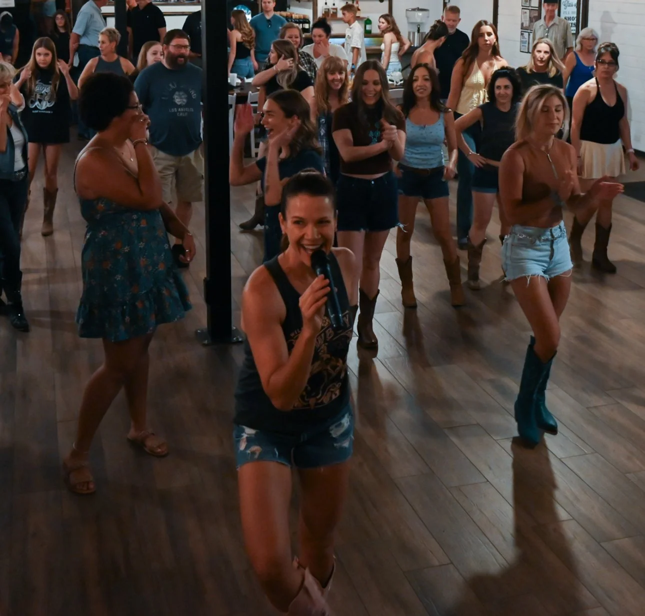 Line Dance Lessons. Country Line Dancing to Christmas Music 6pm-7pm