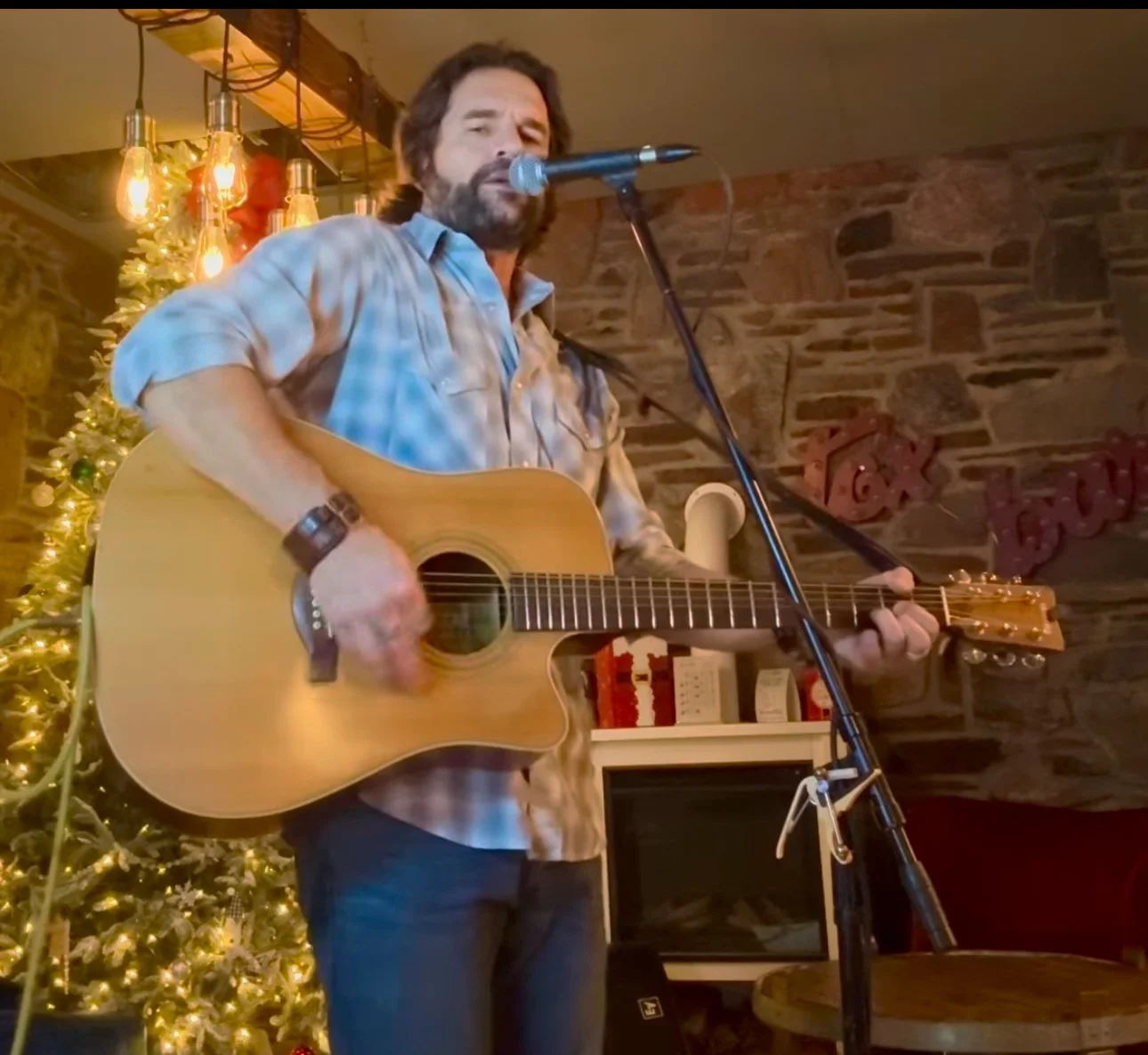 Spring Concert Series Dan Emrey