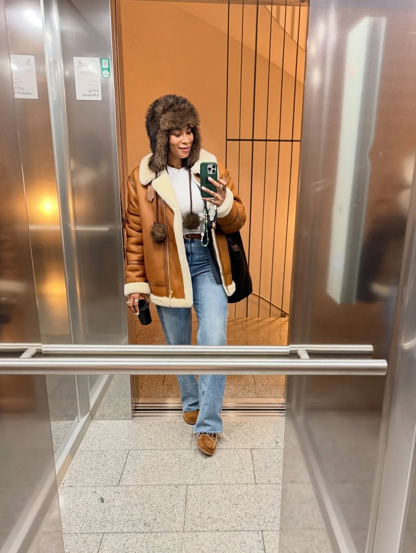 A few looks and random captures 📸

Slide 9 - I&rsquo;m not sure why I kept these but oh well🤷🏾&zwj;♀️🤣🤣

#lifestyledbysparkle #thesparklelee #cameraroll #photodump