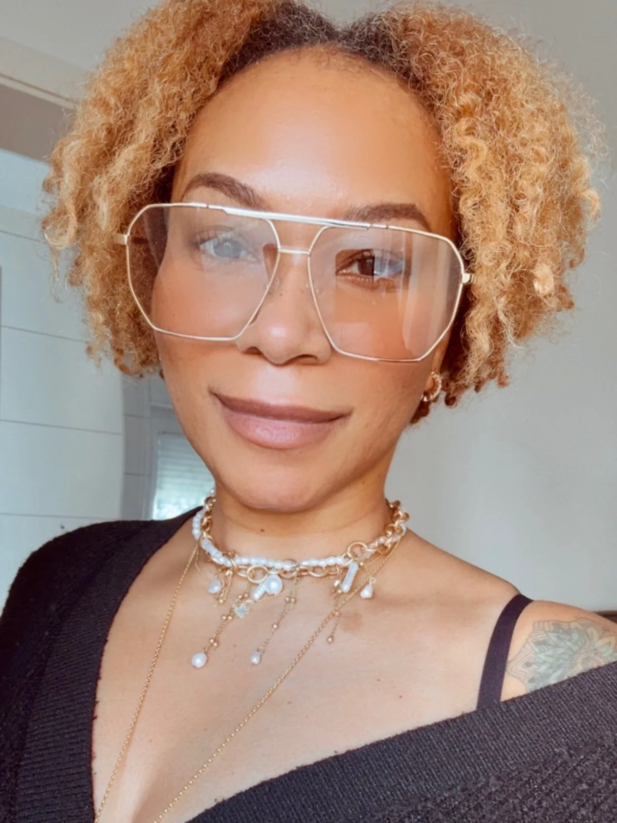 Just me, a few outfits from the week, my new favorite place, new 💅🏾, girls night 💃🏾, and my 💙
Okay love you by😘

#lifestyledbysparkle #thesparklelee #ootw #girlsnight