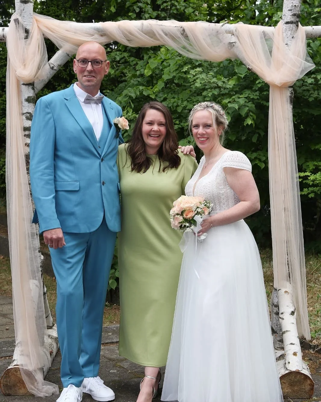 Wir lassen uns doch von dem &bdquo;Schietwetter&ldquo; nicht die Laune verderben, oder? 

N &amp; H haben letztes Wochenende trotz wetterbedingter Plan&auml;nderung mit mir um die Wette gestrahlt - so muss das!!! 
Danke, dass ich eure Zeremonie plane