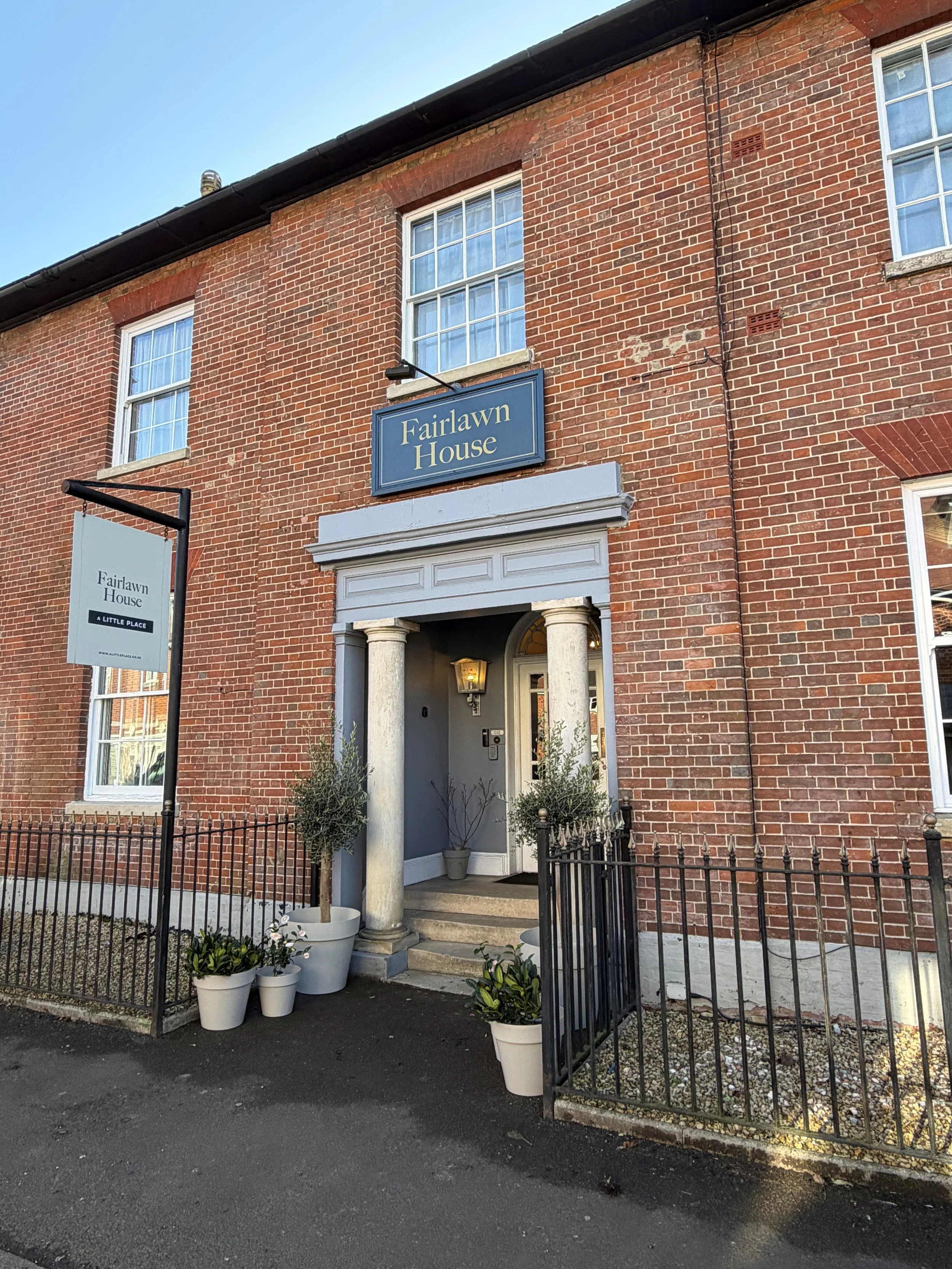 Georgian townhouse exterior of Fairlawn House in Amesbury Stonehenge