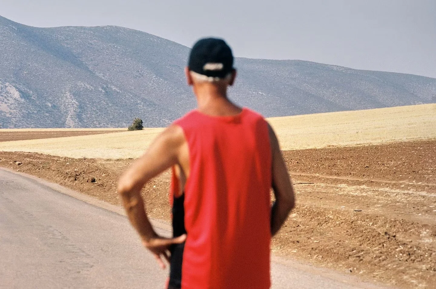 &laquo;&nbsp;The messenger&nbsp;&raquo; a story about running, from its deepest roots we discover the journey of a blind Greek runner, who pushes the limits every year running the Athenian Marathon. Just like Pheidippides did thousands of years ago.
