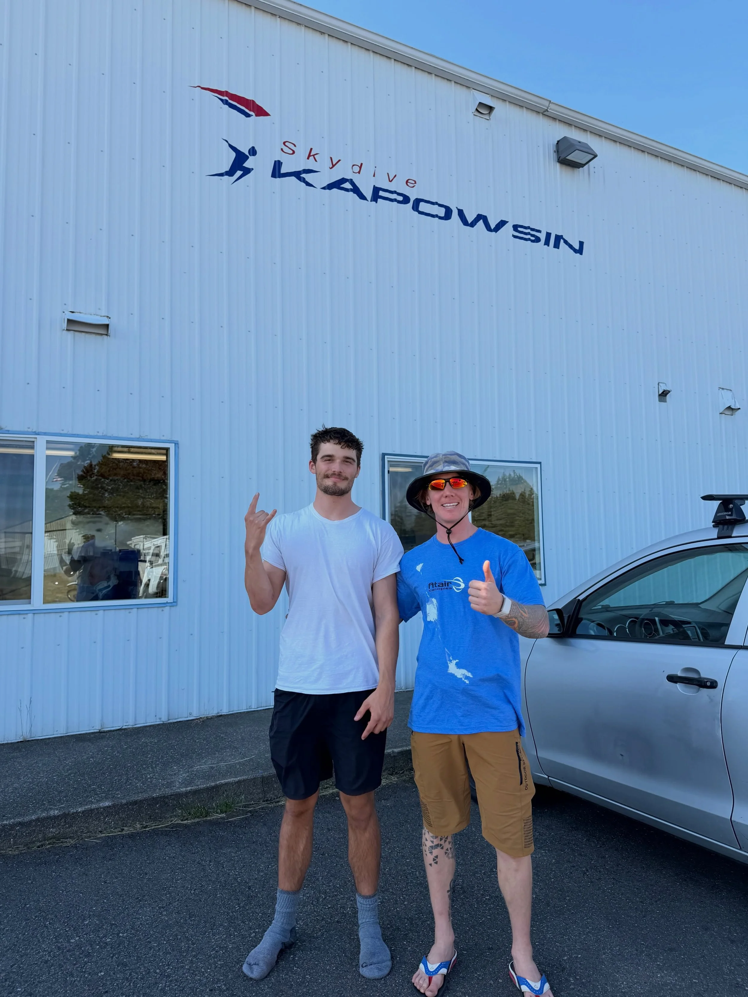 HELL YEAH @flynn._.irwin THANKS FOR A FUN DAY WORKIN ON TRANSITIONS! 
-
Looking for some wingsuit coaching @skydivekapowsin shoot me a line! #toughturkey 
-
@ataircanopies 
@squirrel.ws 
@lbaltimeters 
@vserigs 
@cactusjacksmoab 
#toughturkeytour26
#