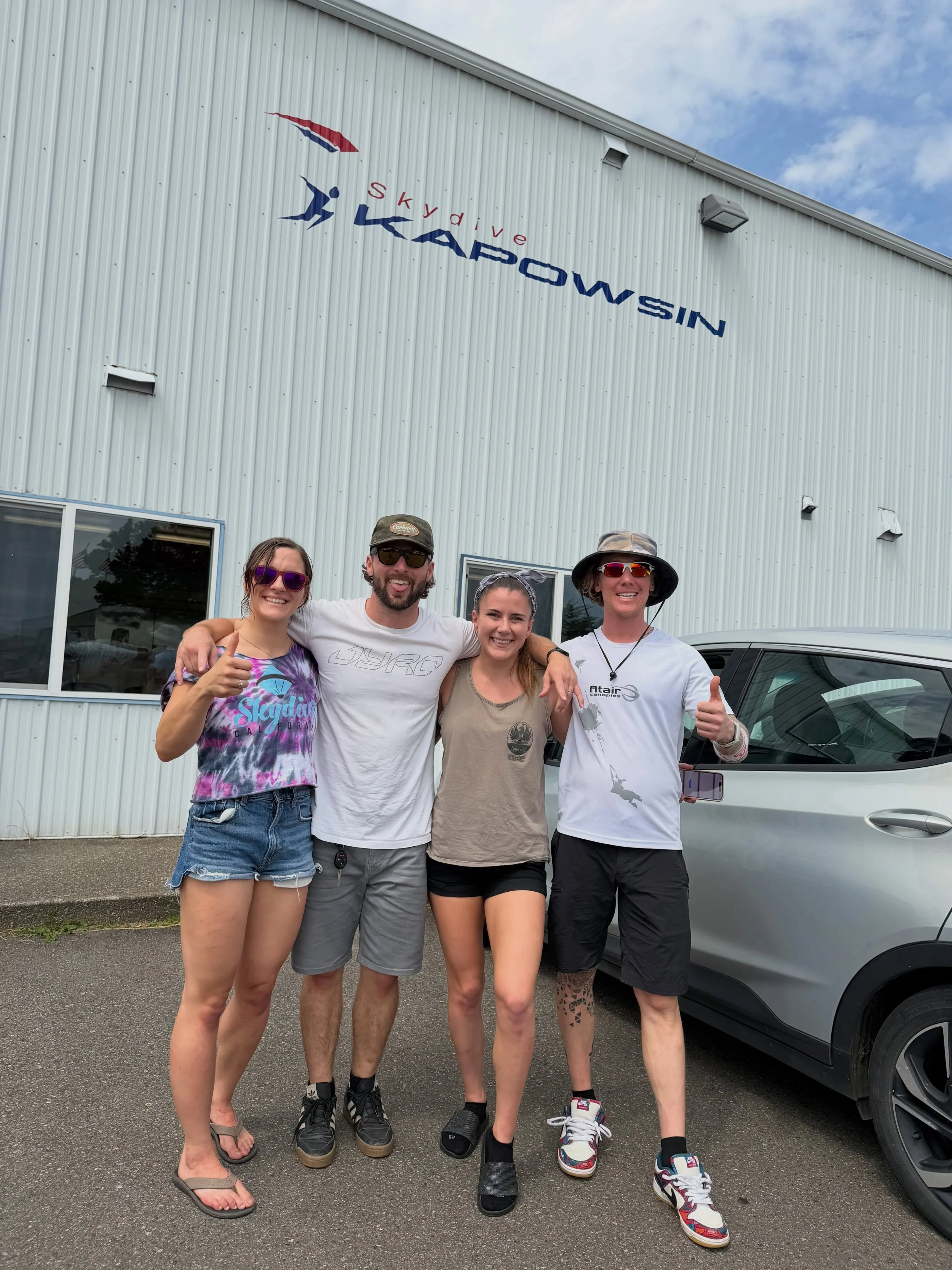 Congrats to @brynnbrynnn and @t_wiggles22 for completing their Wingsuit First Flight Course! We are very excited to see you to progress on your new journey in skydiving! 
-
Want to book a First Flight Course with a friend or loved one! We got you! @b