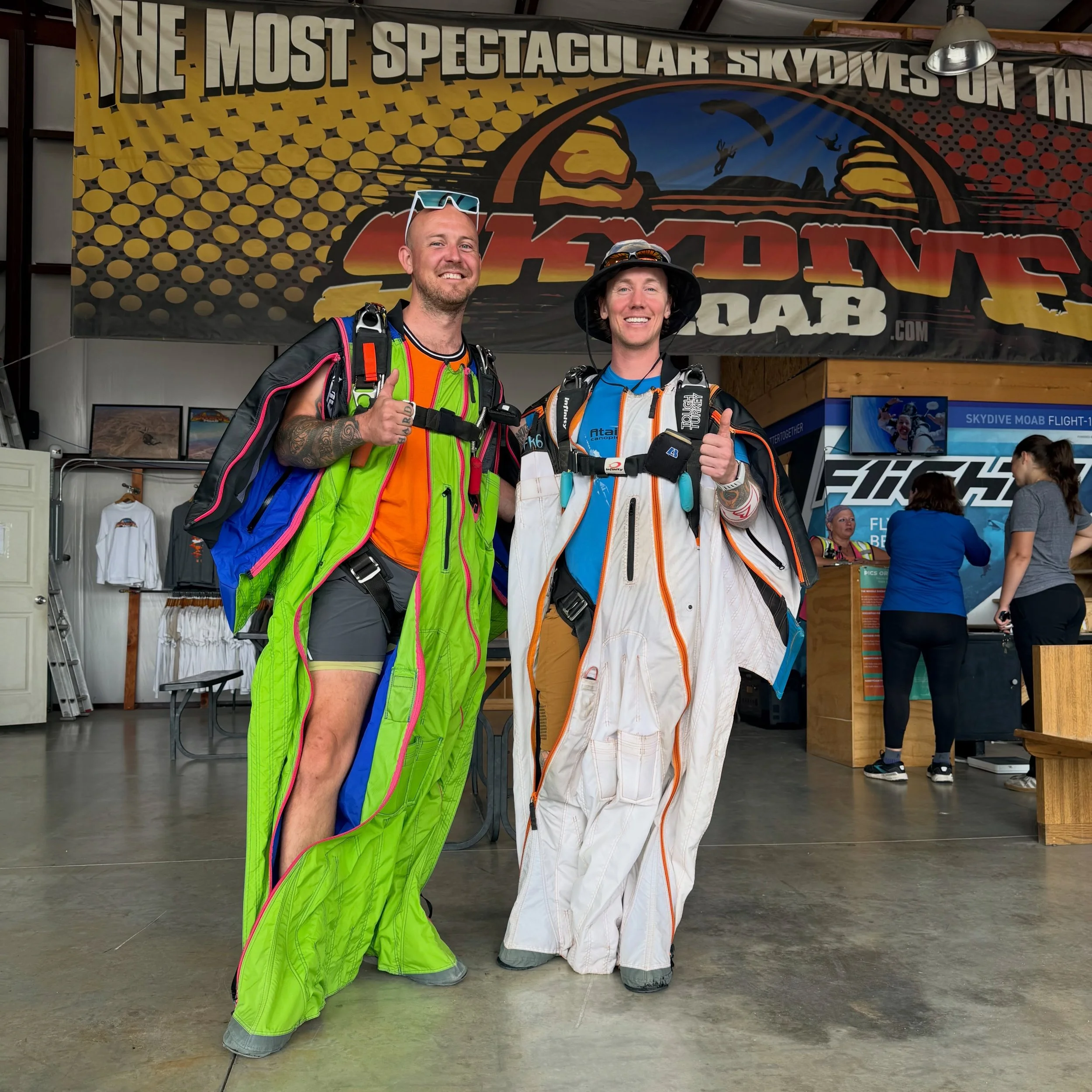 Thanks for the jumps @lukejumpsfromthings i hope we can fly again soon🤘
-
Looking to get some wingsuit coaching? Ill be @skydivemoab from Sept 11-21ish. Then ill be off to @skydiveelsinore for the World Championship from the 21st Sept through Octobe