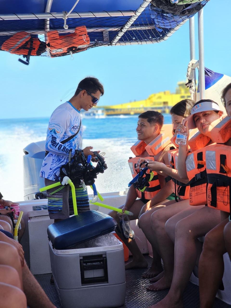Cozumel Snorkeling - Cozumel Island Transfers6.jpeg