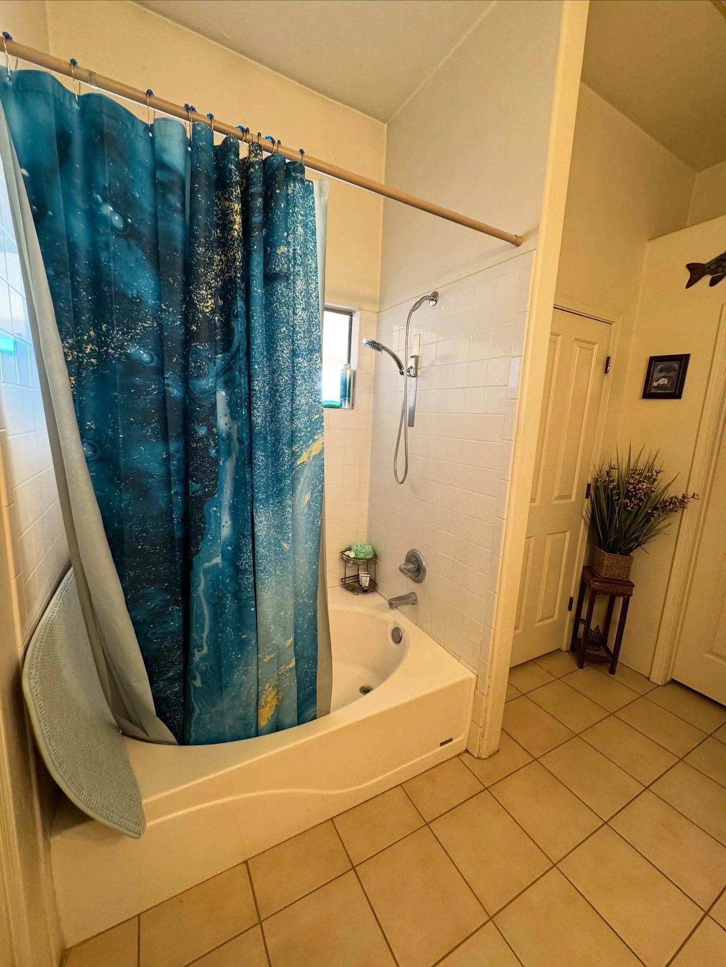 Outdated Tub ⏩ Bespoke Shower

What was once a dingy tub is now a sleek, tranquil escape. Drenched in calming shades of green and anchored by a custom bench, this shower being spa-like serenity into everyday life 🌿🛀
&bull;
&bull;
&bull;
#bathroomre