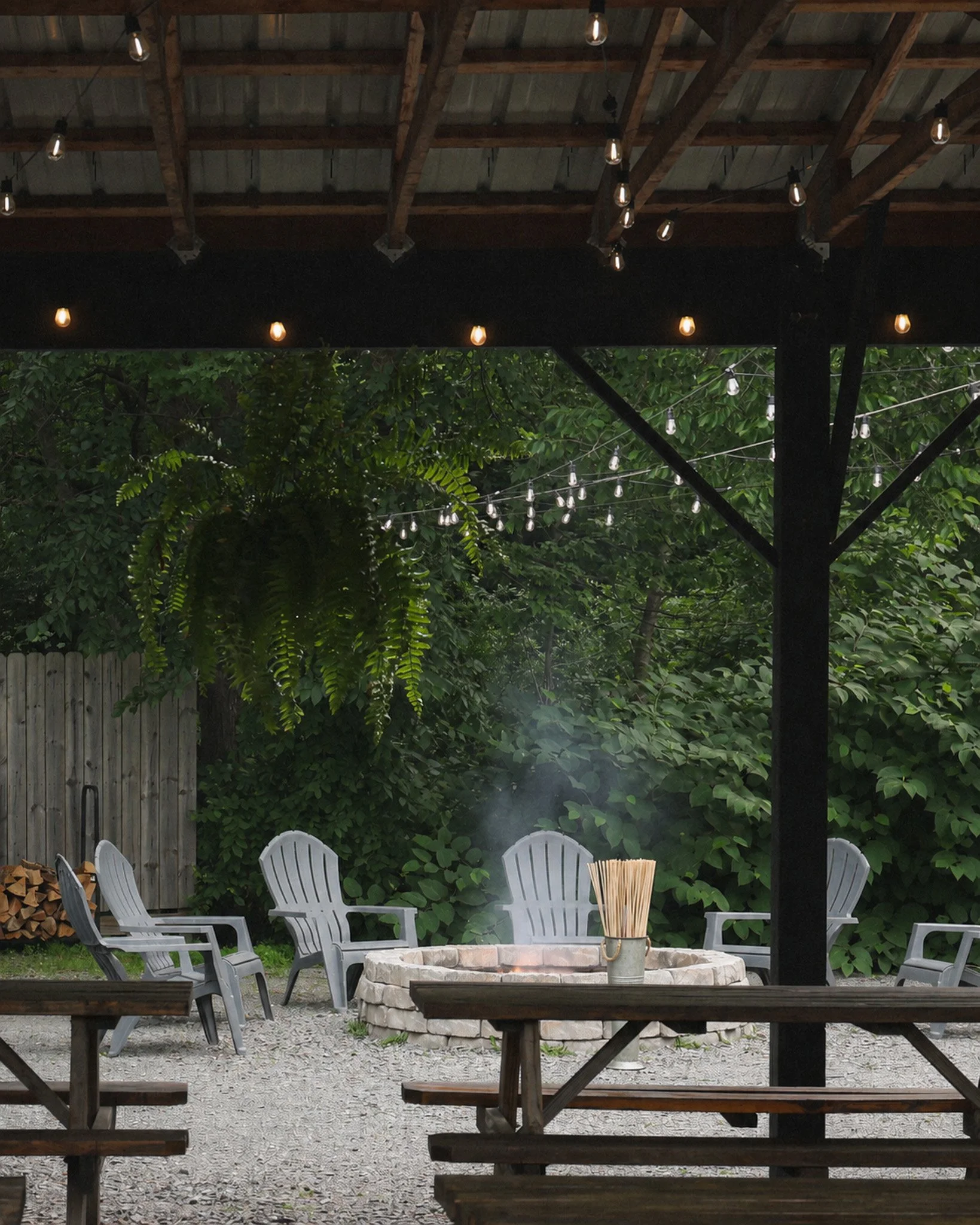 Outdoor firepit