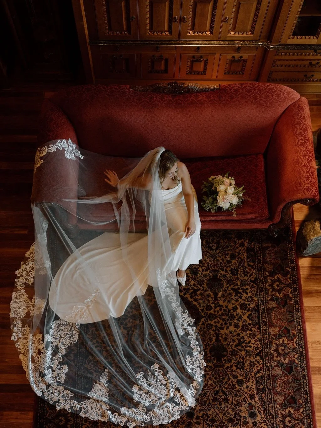 Before the I Do&rsquo;s💒💍
&bull;
Venue: @the_meadeaux 
Photographer: @poppyphoto.film 
Florist: @gardenstylefloraldesign 
Makeup: @cheycosmetics 
Hair: @caseytaylorbridal