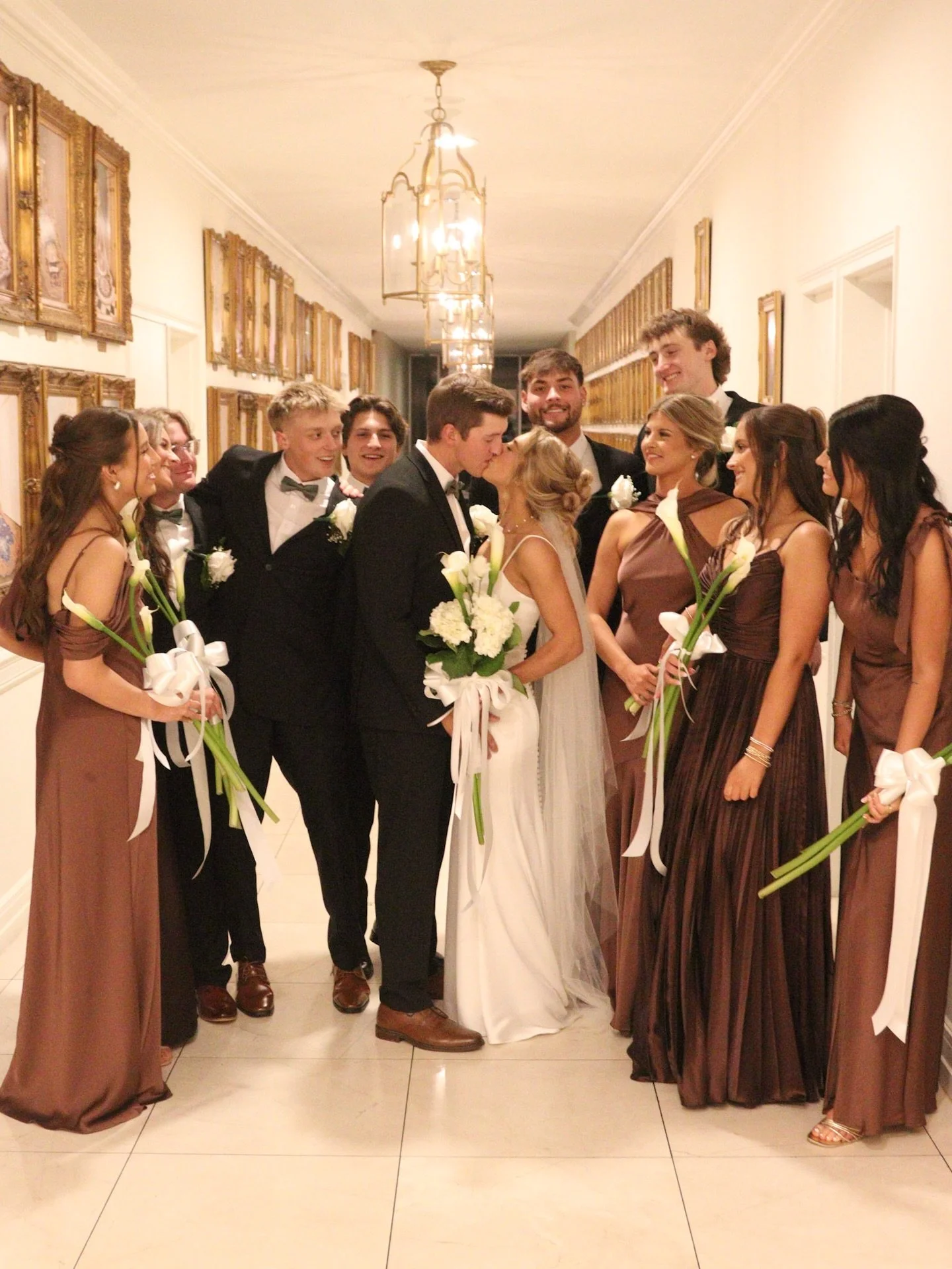 The McClenny&rsquo;s🤍 
&bull;
@wbcc1922 
@honeyandhazie_photography