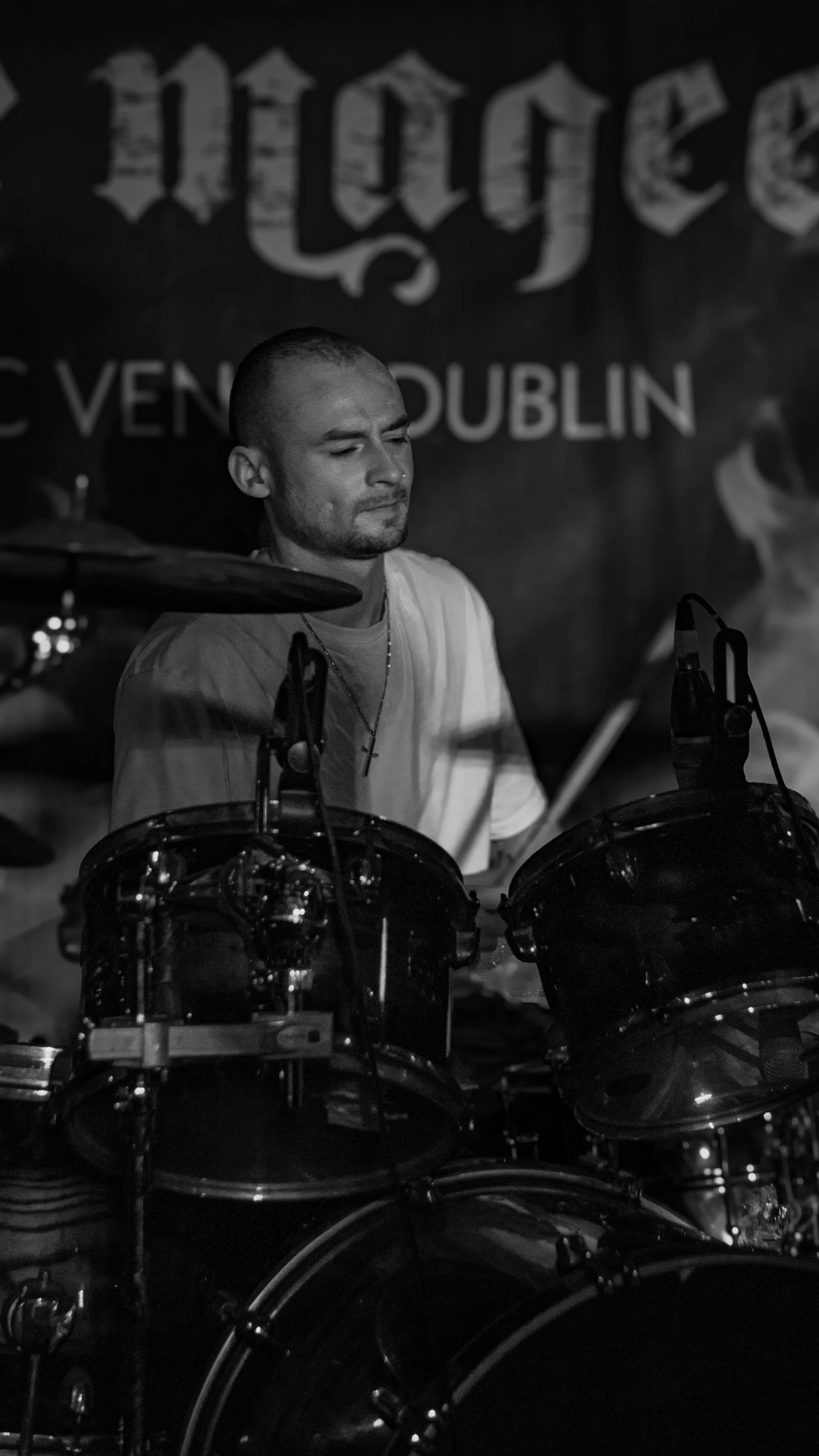 Drummist - Queen Bitch Music Band