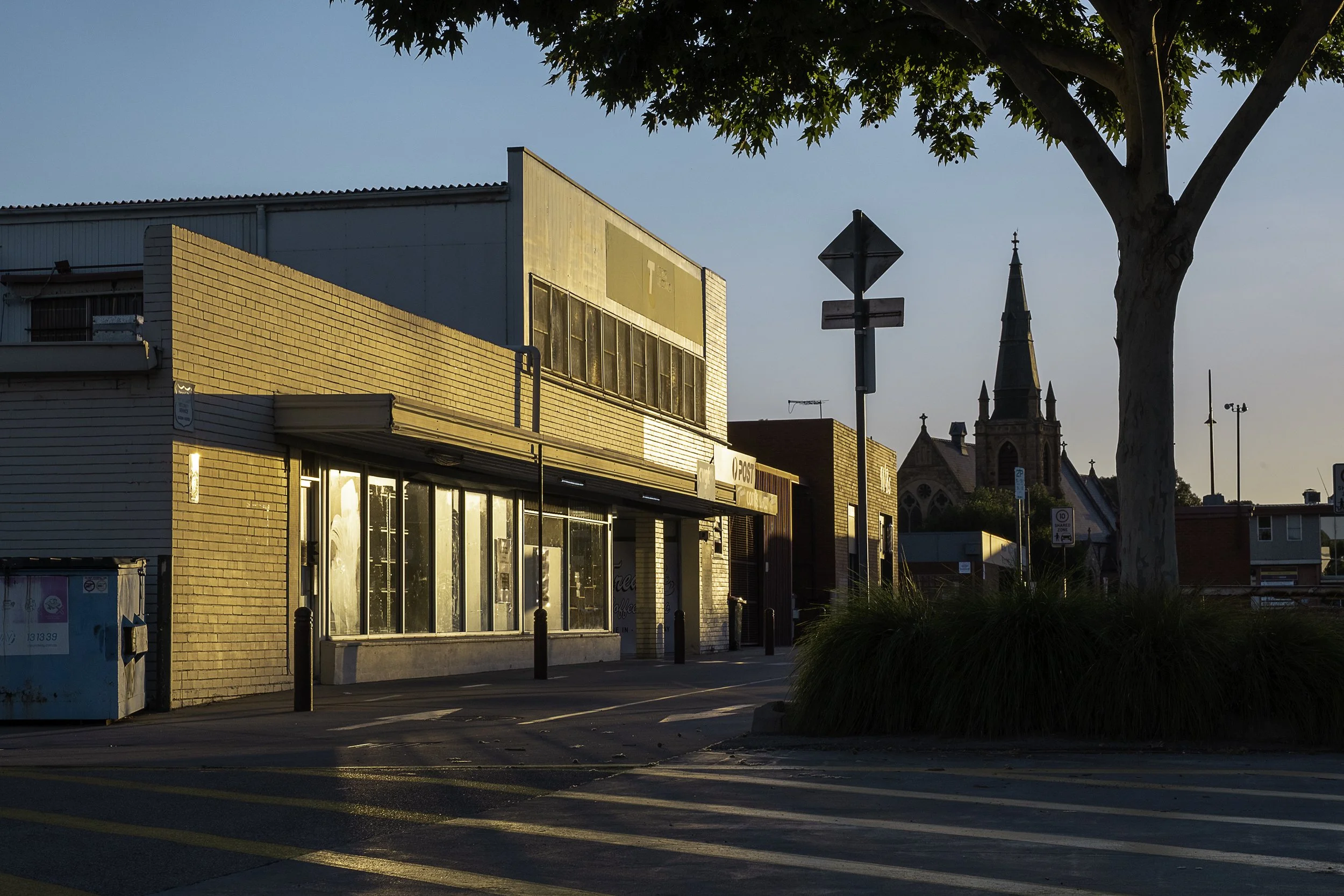Wangaratta CBD with cathedral in background.