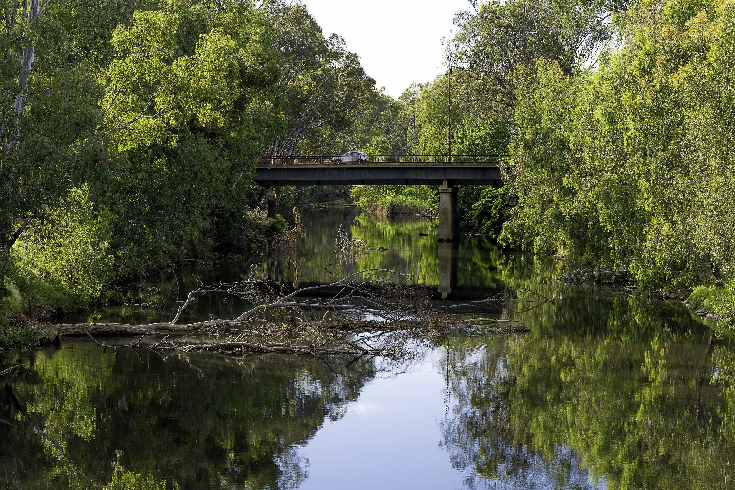 Bridge crossing of the Ovens River at Wangaratta.