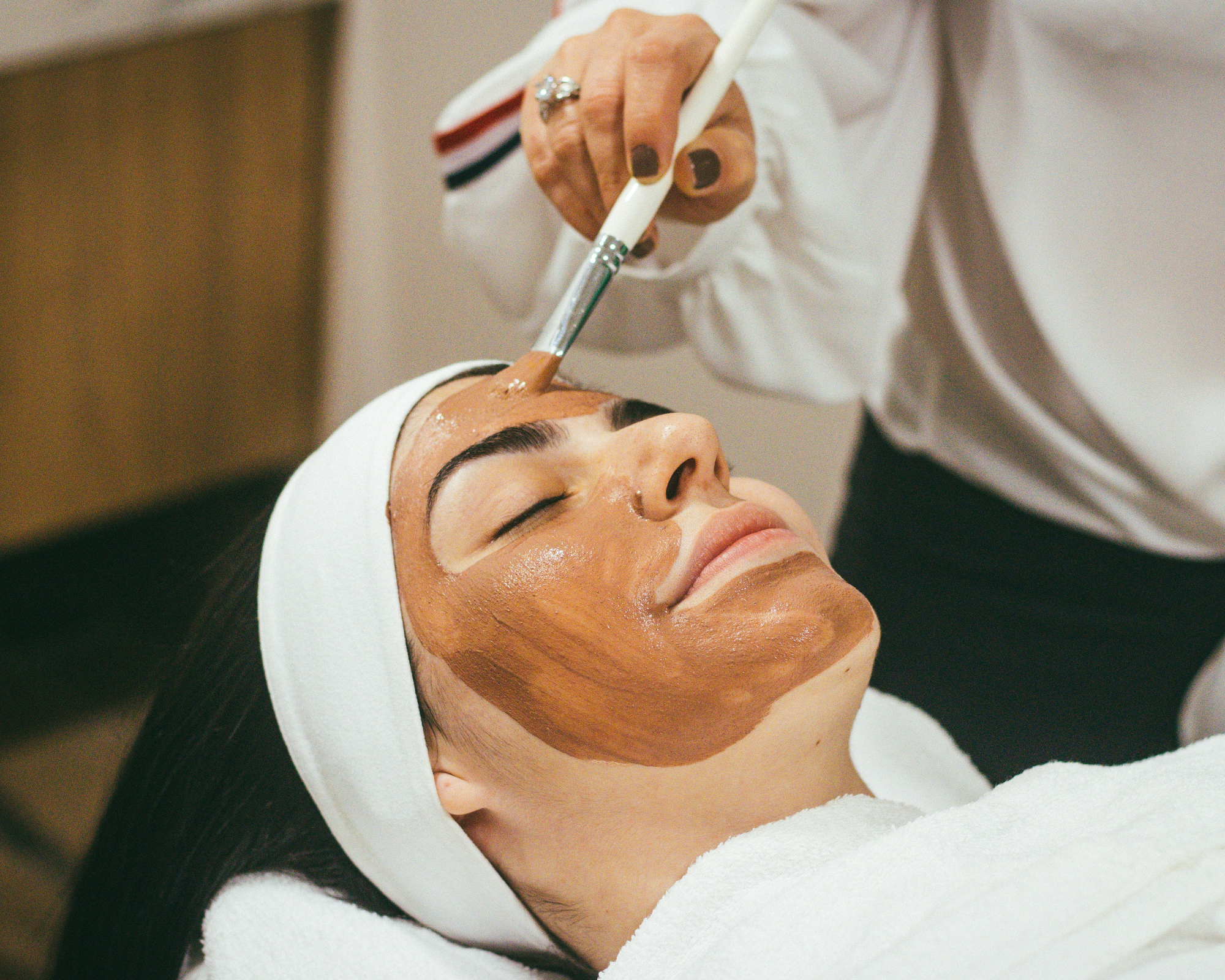 What Does a Professional Facial Actually Do for Your Skin?