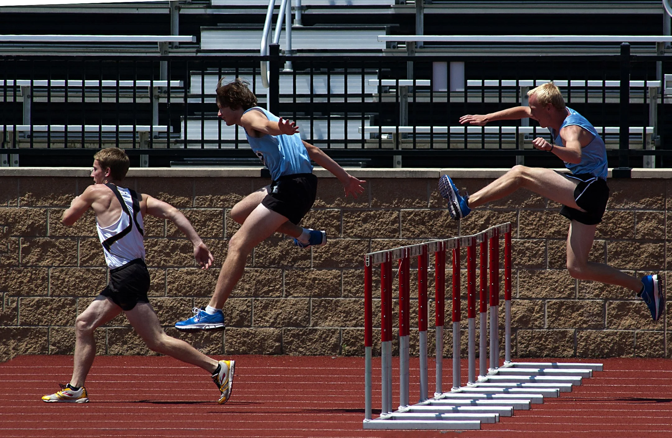 A | Running Hurdles | Mike Mitchell | Score: 18
