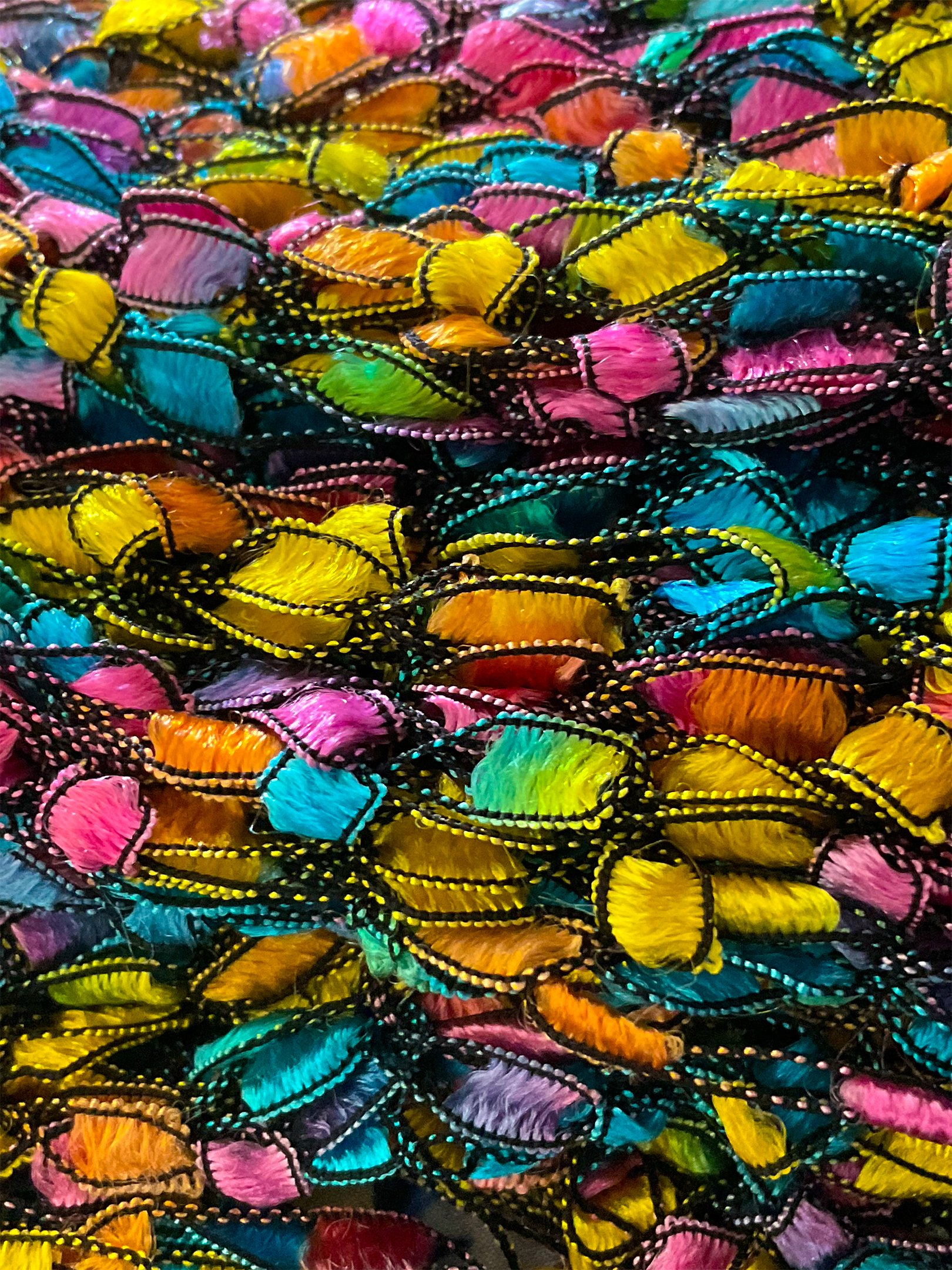 O | Colorful Scarf | Sandy Freed | Score: 12