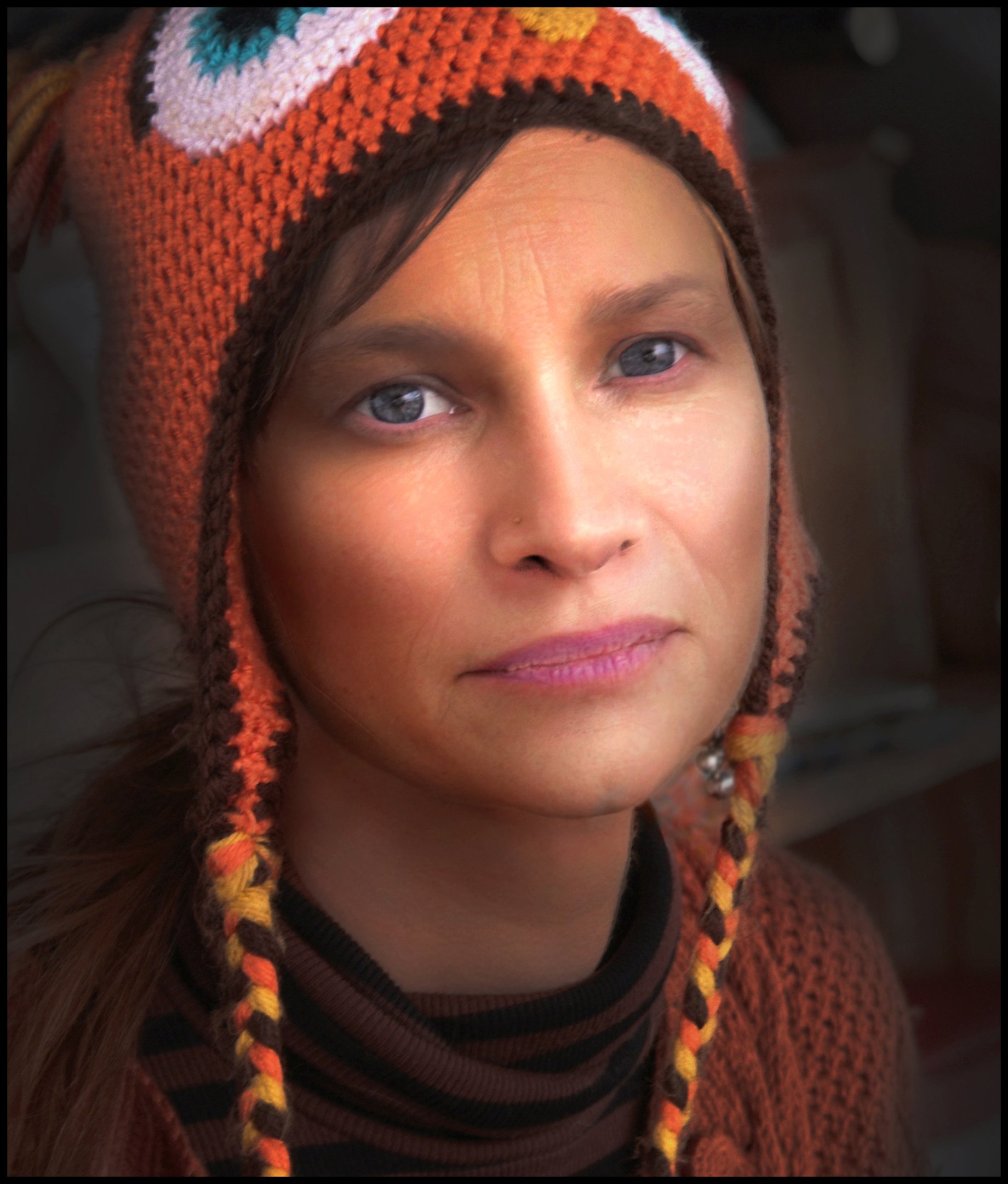 P | Girl in the Orange Hat | Allen Brooks | Score: 11