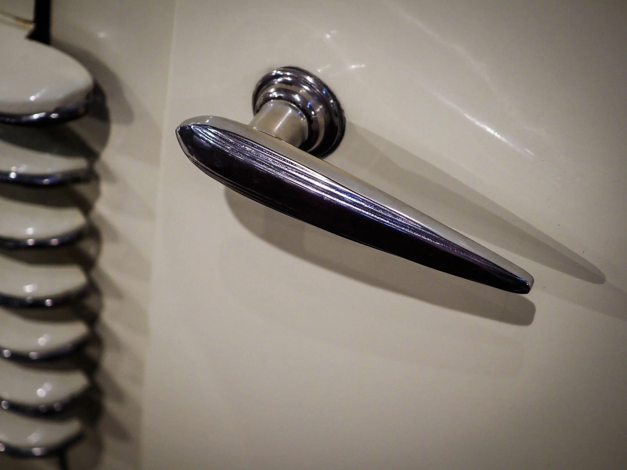 O | Sleek Handle | Diane Durand | Score: 17