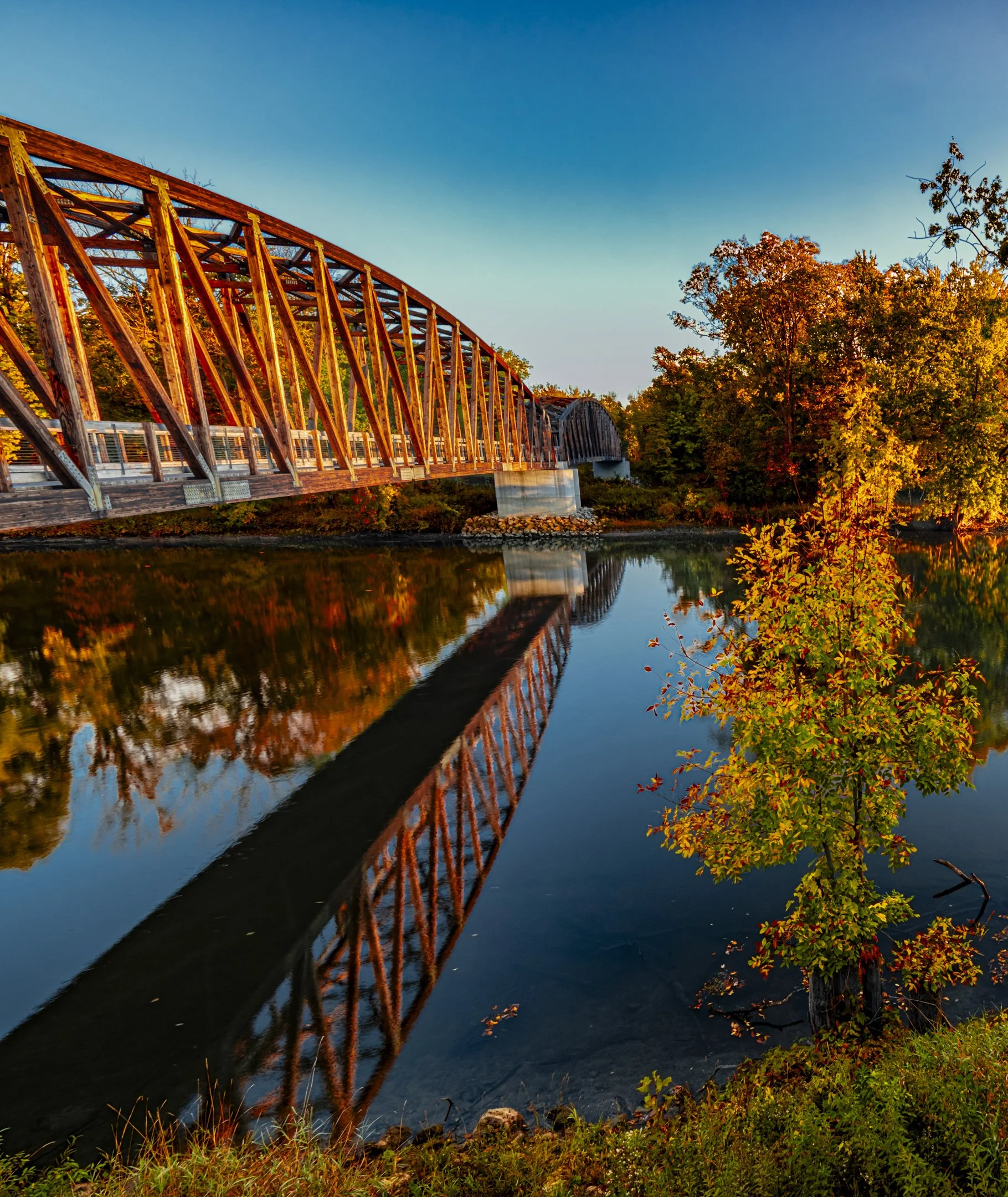 S | Grand River Foot Bridge | Dave Mitchell | Score: 17