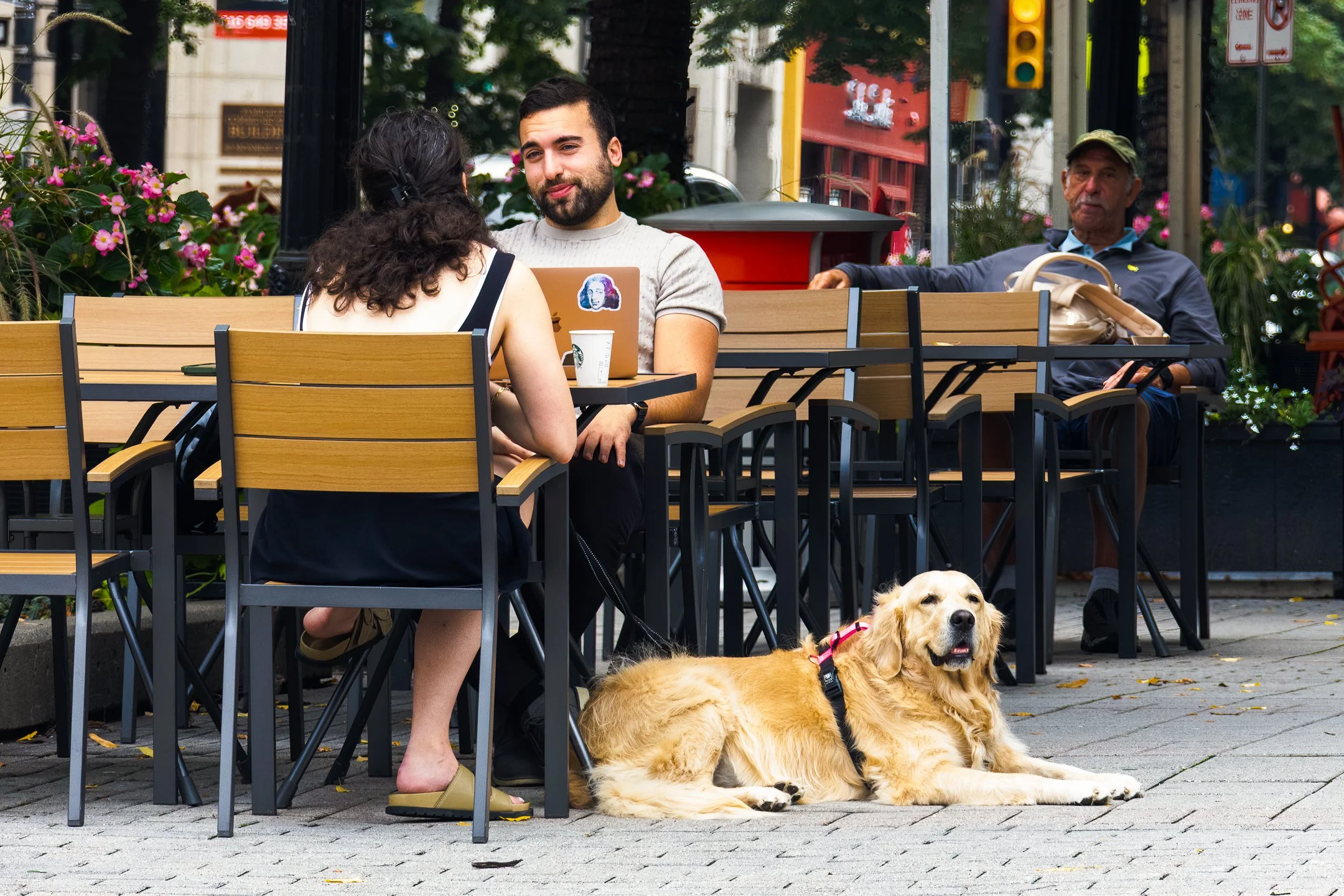 J | Café Scene | Norbert Kugele | Score: 12