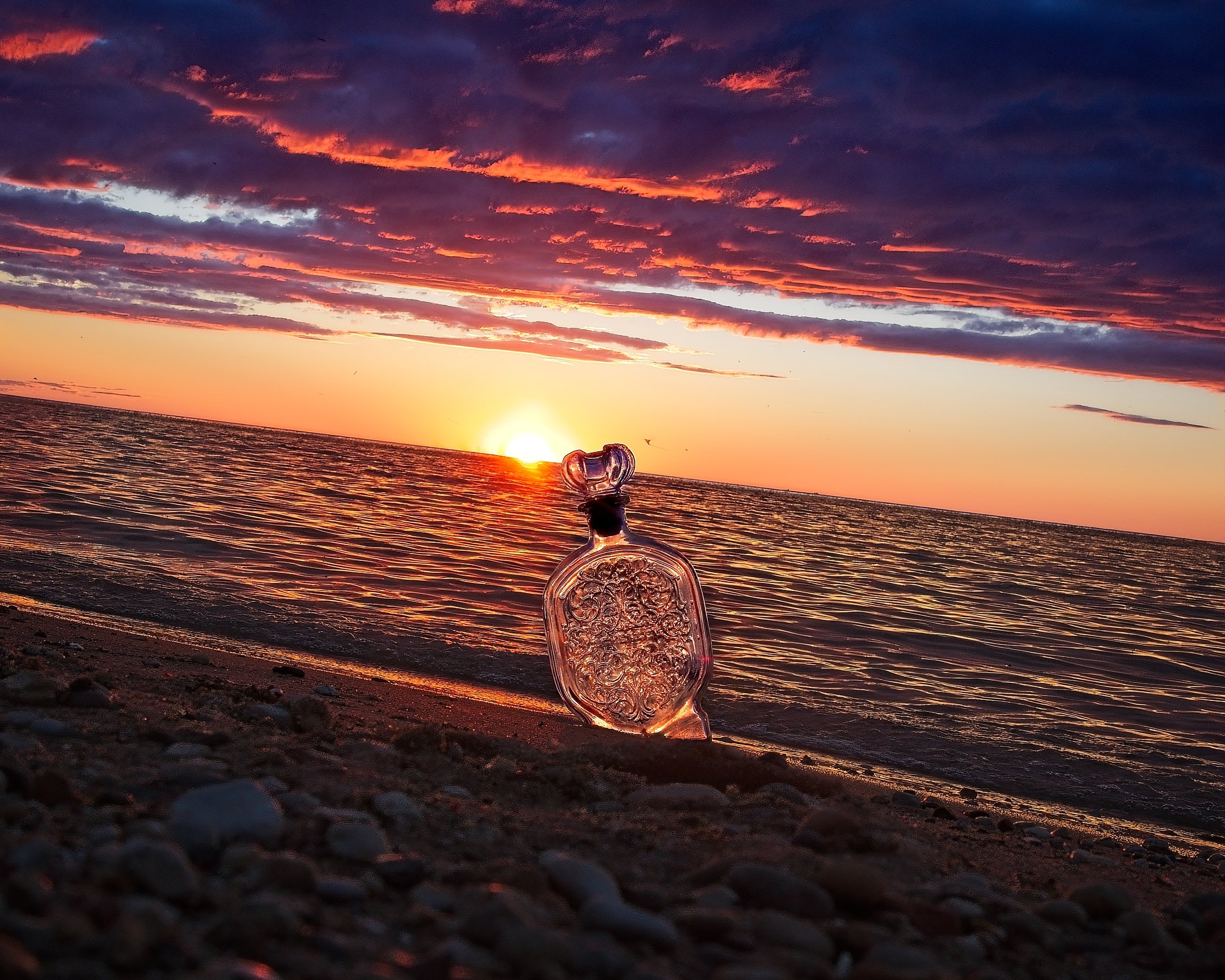 O | Beach Bottle | Michael Koole | Score: 21