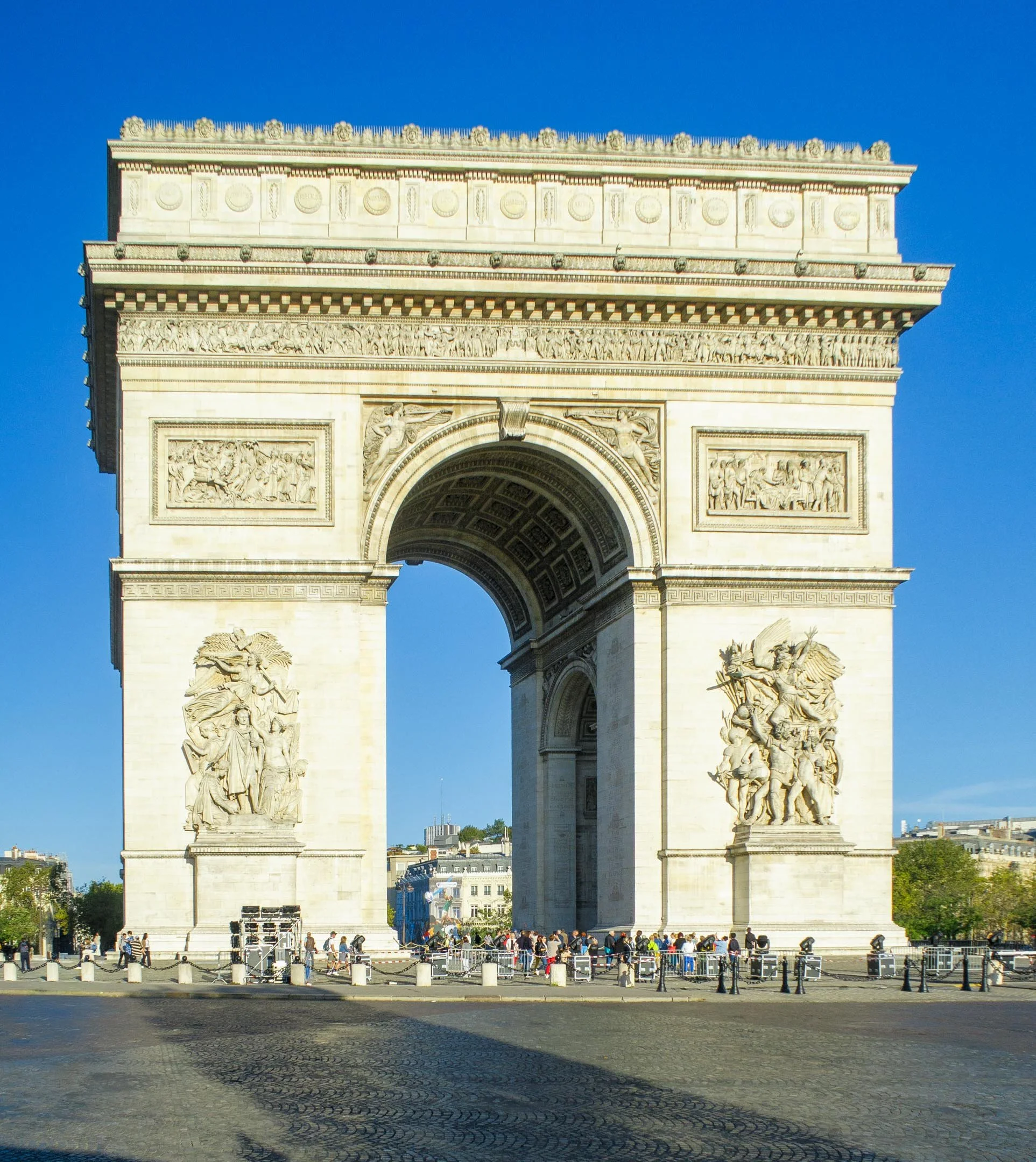 O | Arc de Triomphe | Mike Bergeon | Score: 18