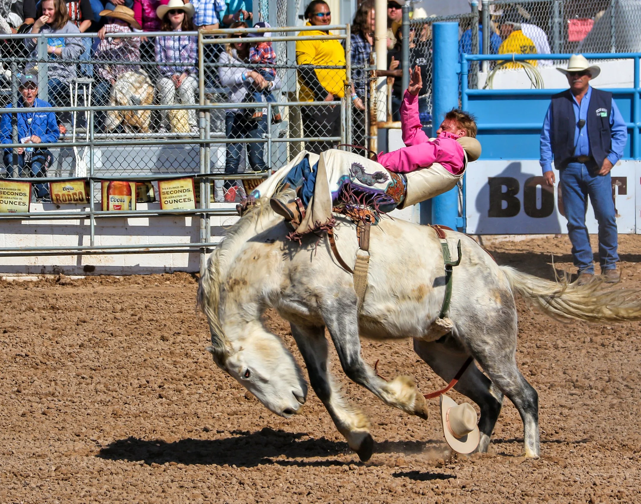 O | Oops! Lost My Hat | Della Landheer | Score: 18