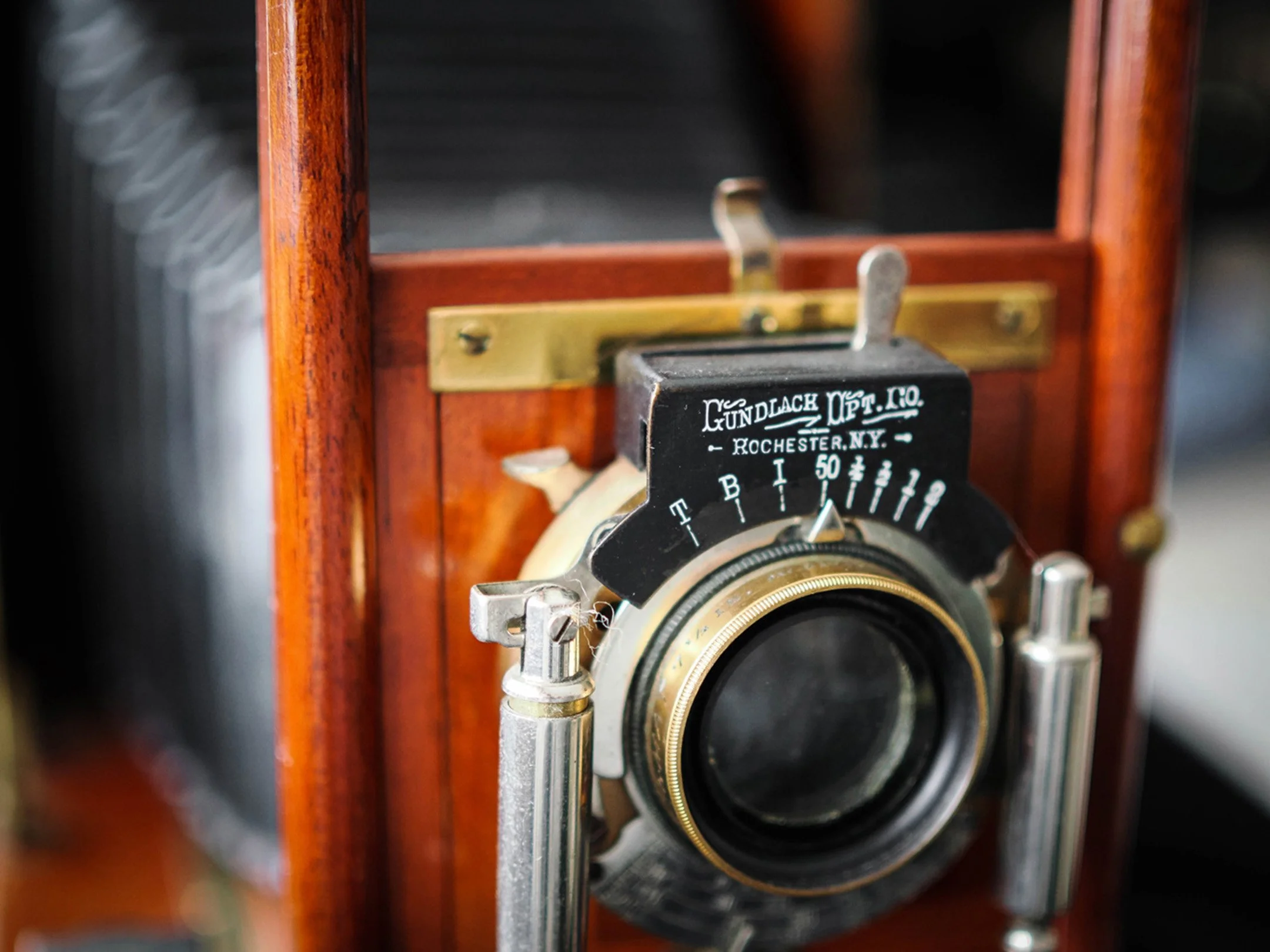 O | Wooden Antique | Diane Durand | Score: 18