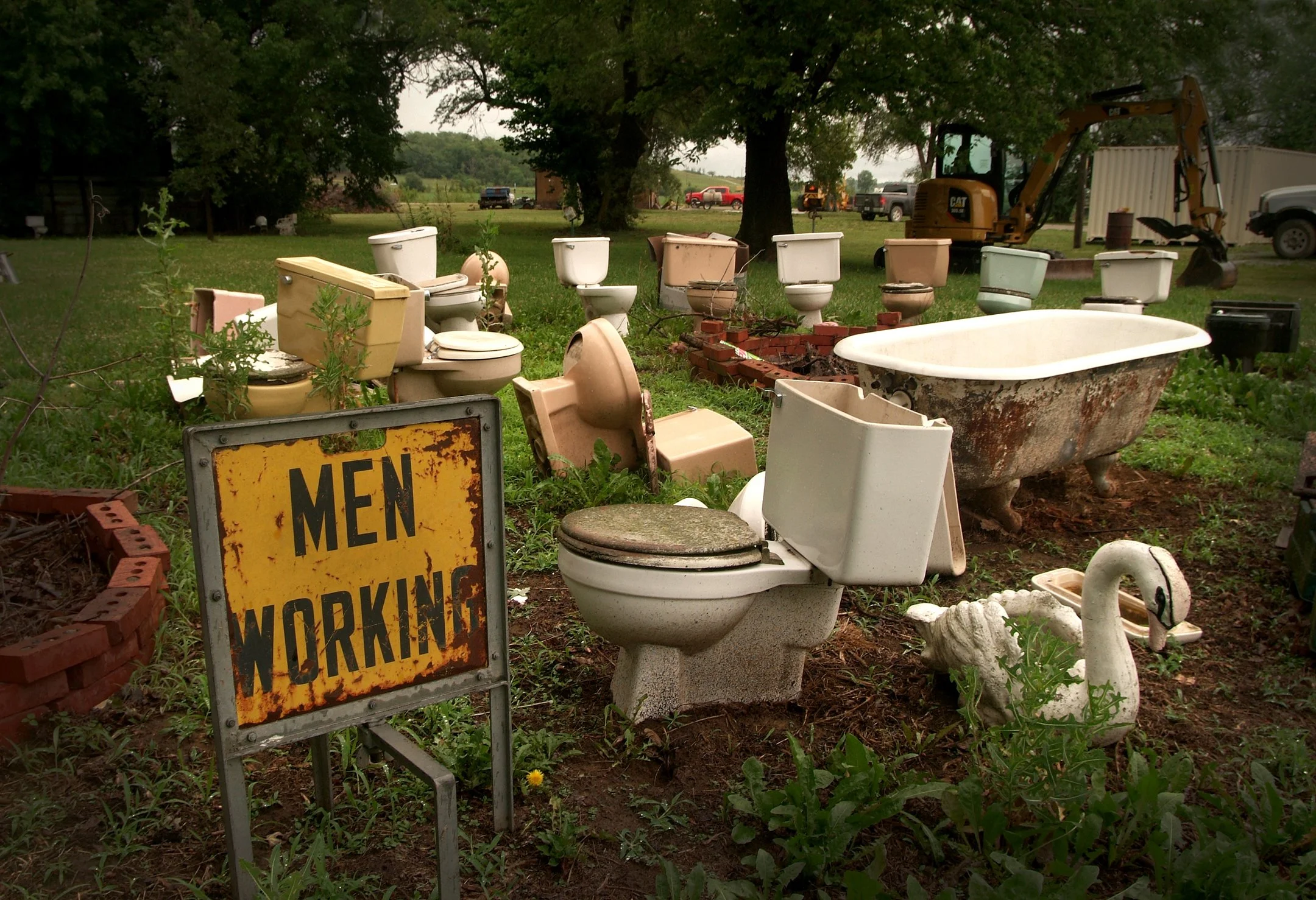 O | Men Working | Allen Brooks | Score: 11