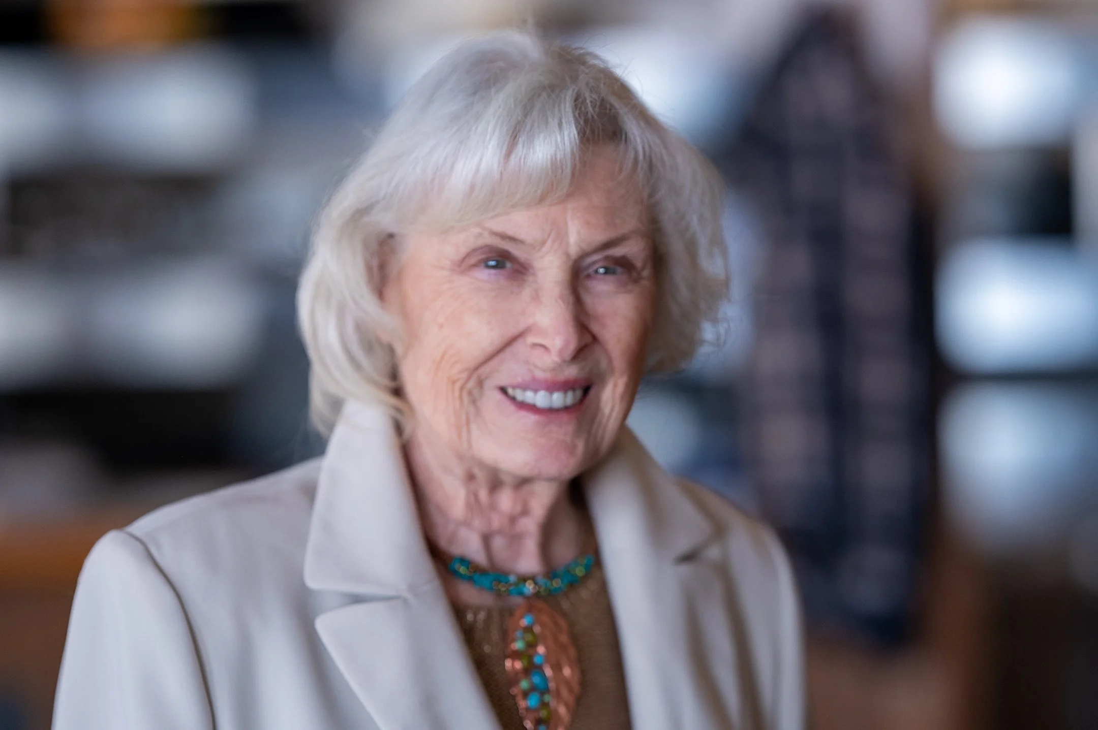 O | Smiles | John Hamstra | Score: 8