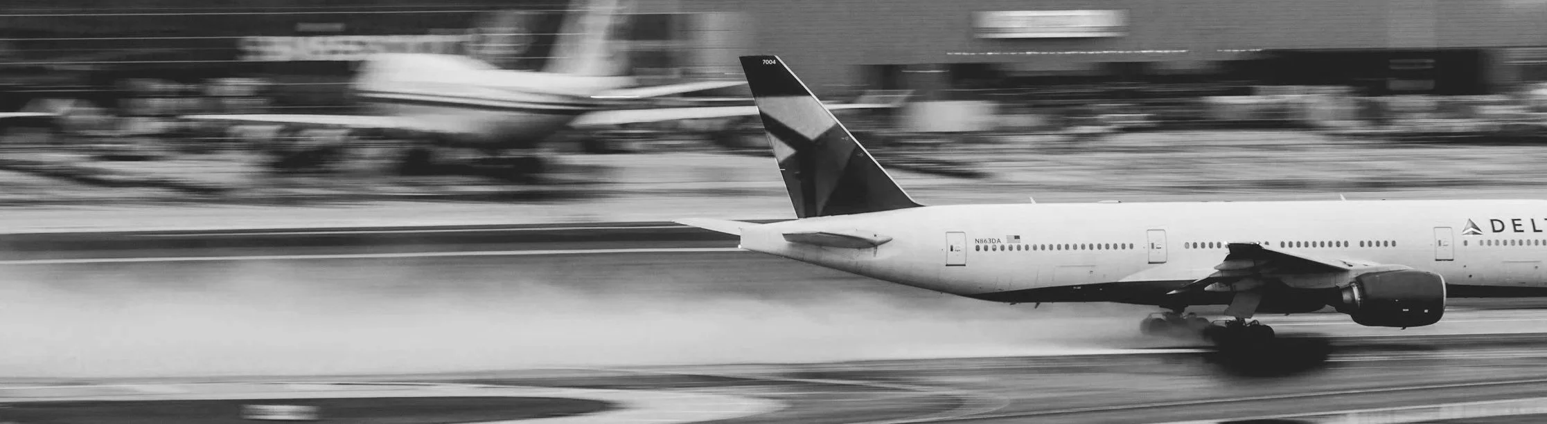 Plane taking off — AI executive coaching for leaders  navigating change and new horizons