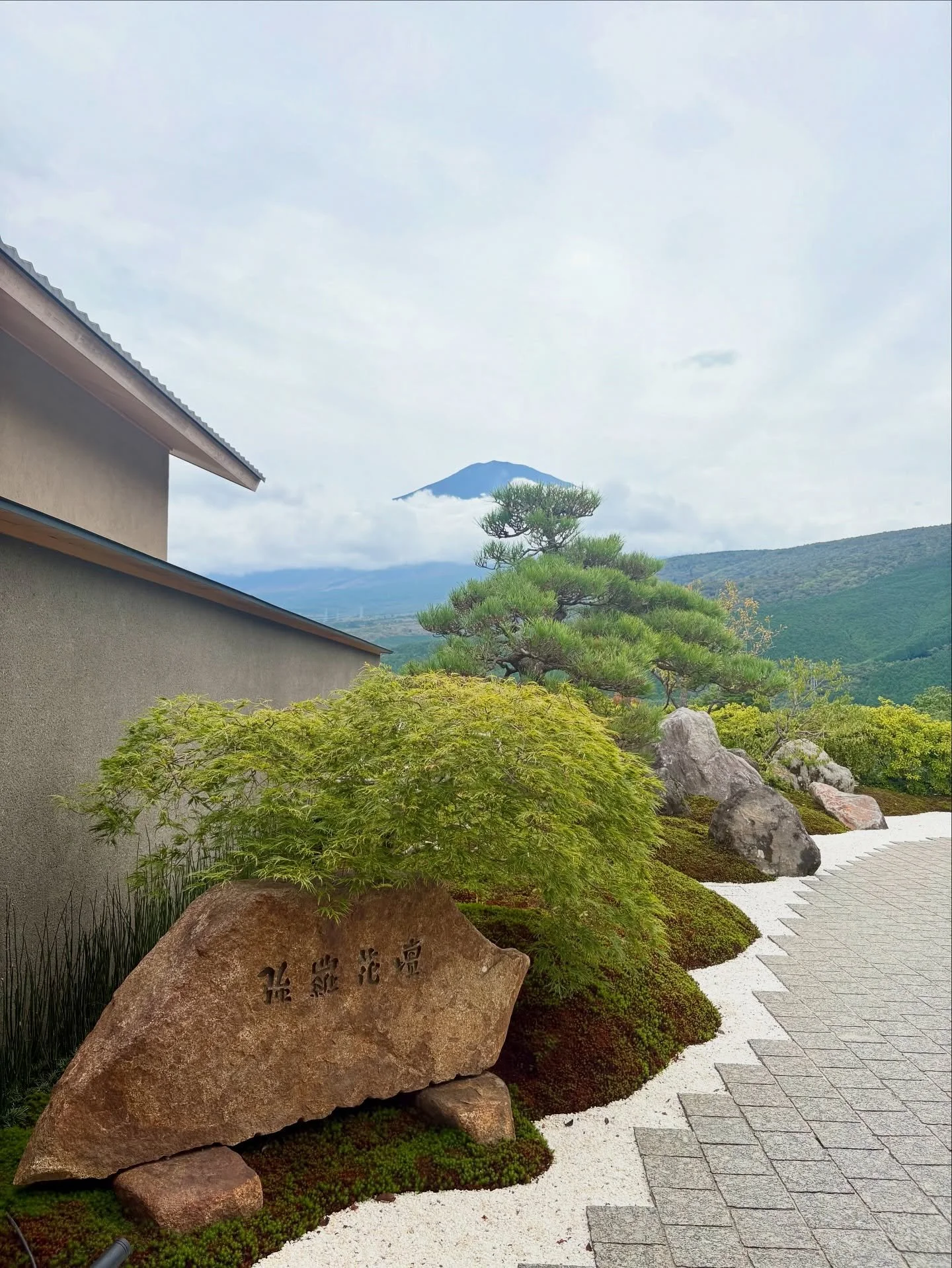 we now have a place to retreat at Mt. Fuji. it's next level! brand new. absolutely breathtaking but also so easy to breathe and zen out. a modern ryokan and onsen with hiking trails from property. 

💌 contact to plan your Japan itinerary &amp; arran
