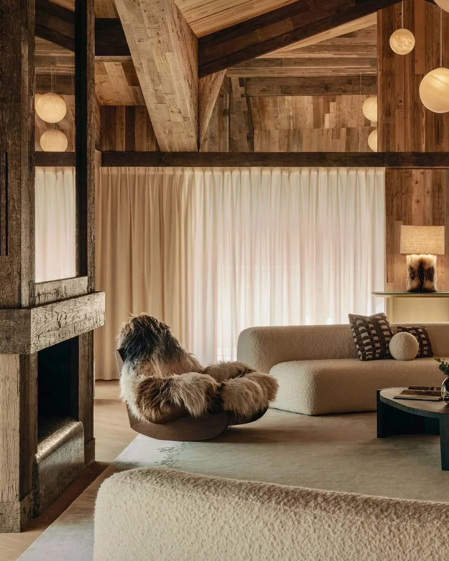 cozy and chic is our winter vibe. now booking @rosewoodcourchevel - located at the top of Le Jardin Alpin in the exclusive village of Courchevel 1850. (Opening on December 19th - April 5, 2026) 

💌 for best opening rates and Rosewood Elite partner p
