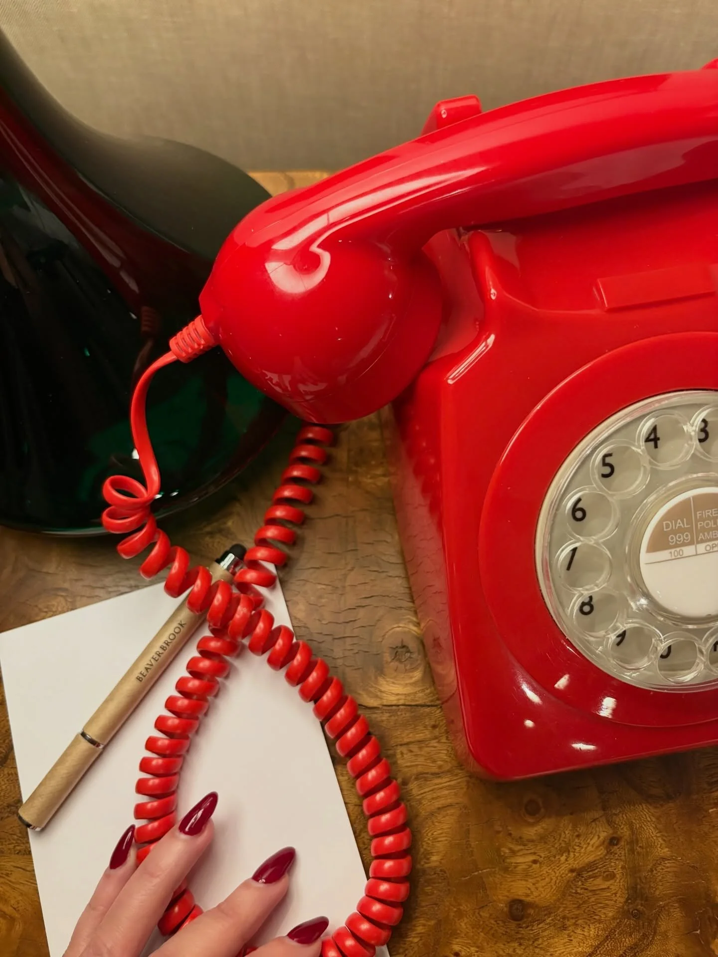 20 miles from central London on 400 acres is a country estate where you can stay cozy all seasons of the year. 

things to love - pilates w Emma. the spa. the fresh baked brownies. the trails across the property. the cushiony tennis courts. the garde