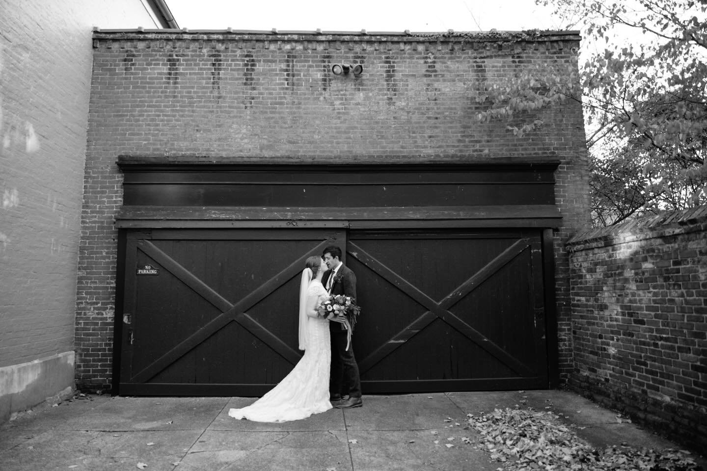I took a little wander down memory lane yesterday and revisited Jamie &amp; Bill&rsquo;s wedding from five-ish years ago. It was one of my first weddings in Lexington, and I remember feeling so nervous and excited for it. 

Sometimes right after a we