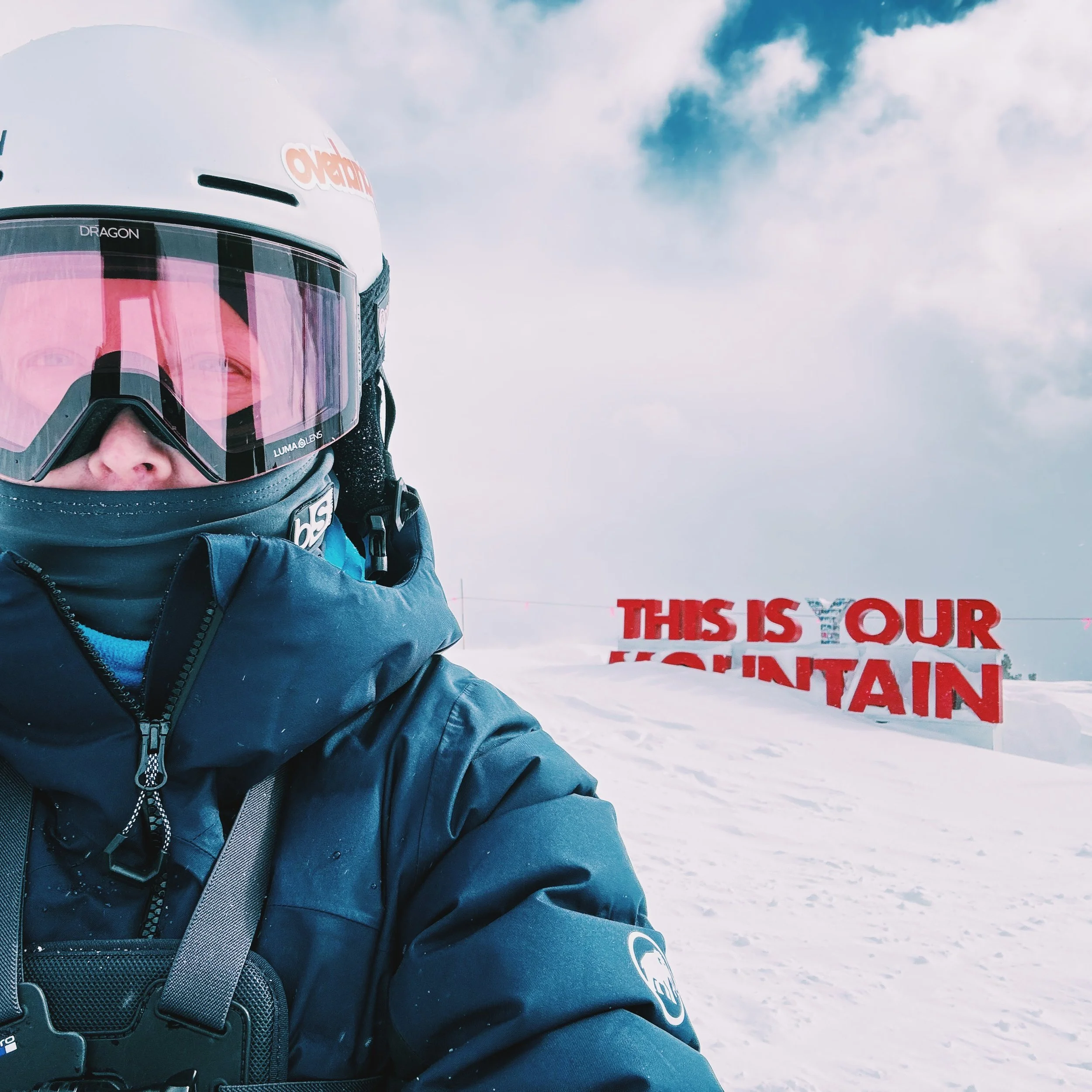 Smith Method Pro MIPS ski helmet with Dragon RVX MAG OTG goggles
