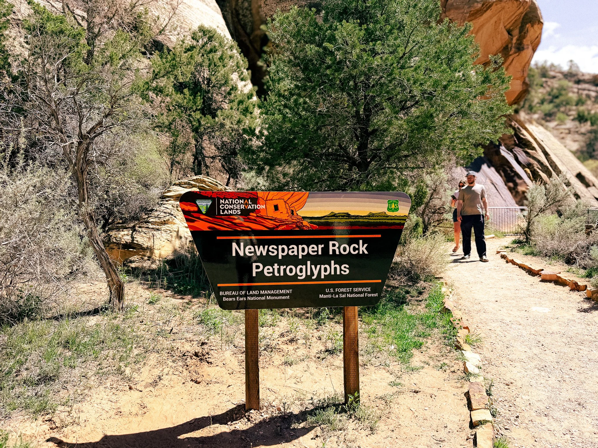 Newspaper Rock Petroglyphs sign and trail entrance in Bears Ears National Monument, Utah.