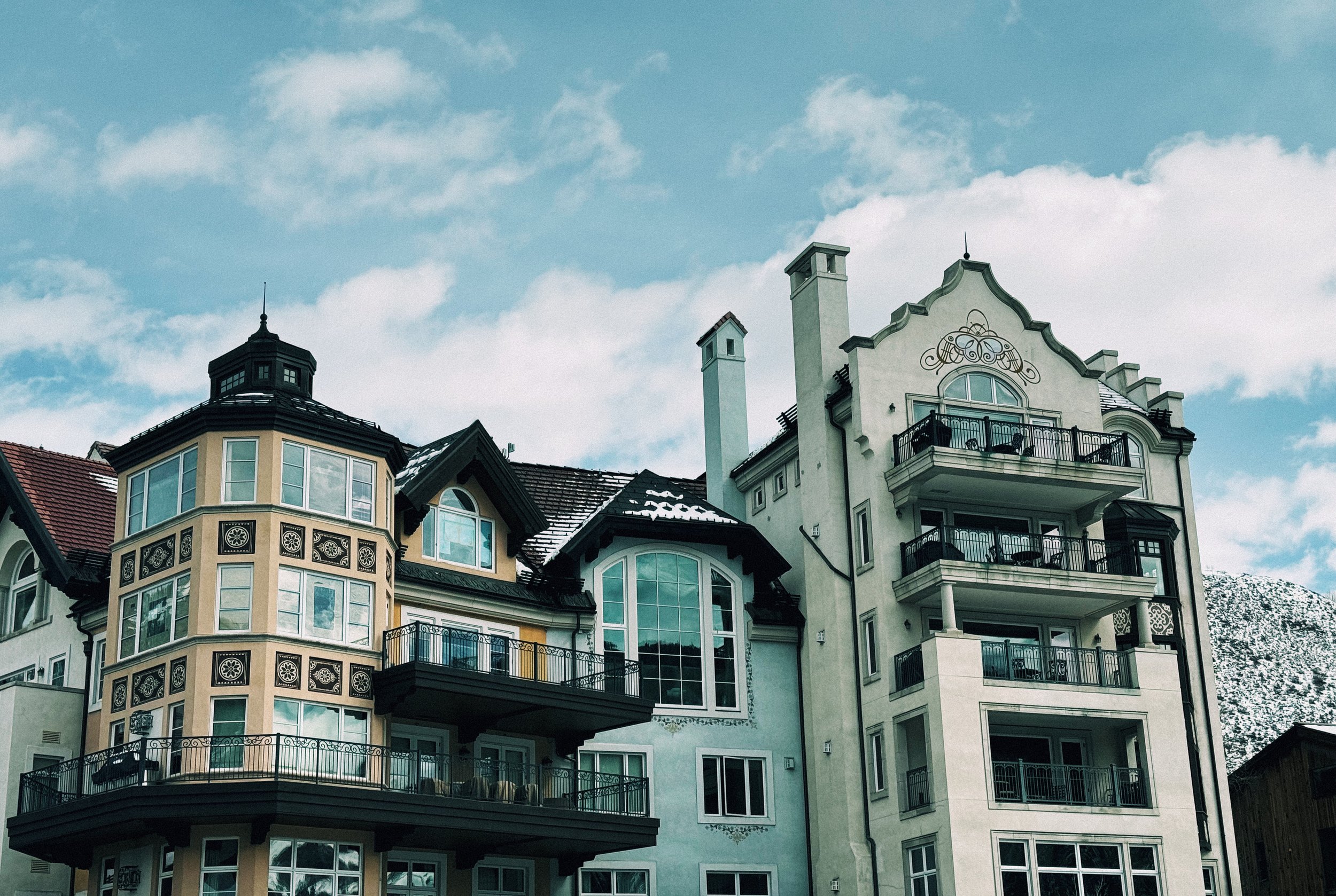 Tops of buildings in Lionshead Village with Swiss-style architecture.
