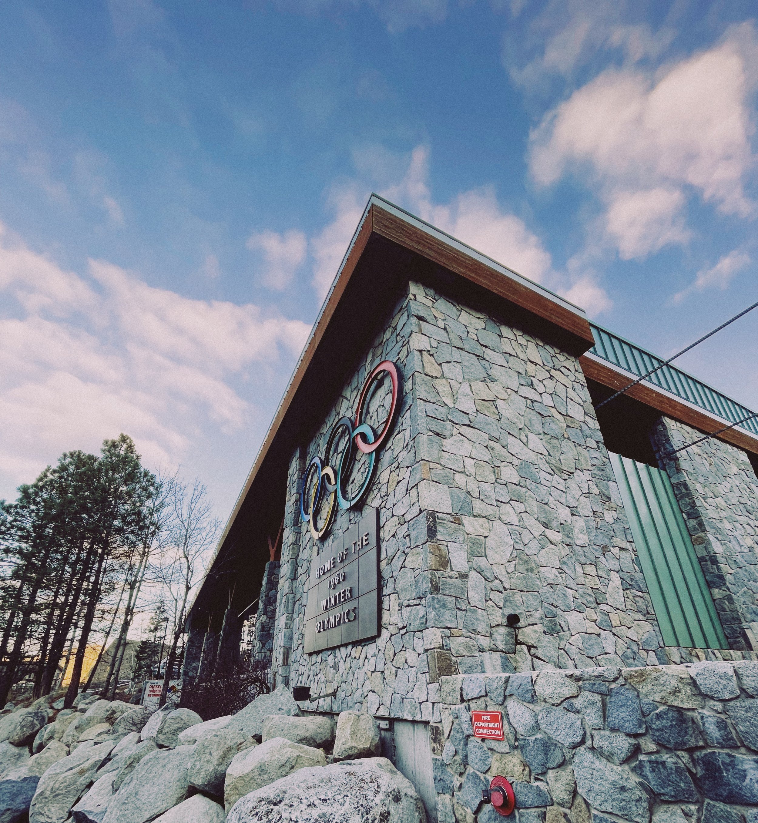 Your Ski Guide to Palisade Tahoe.