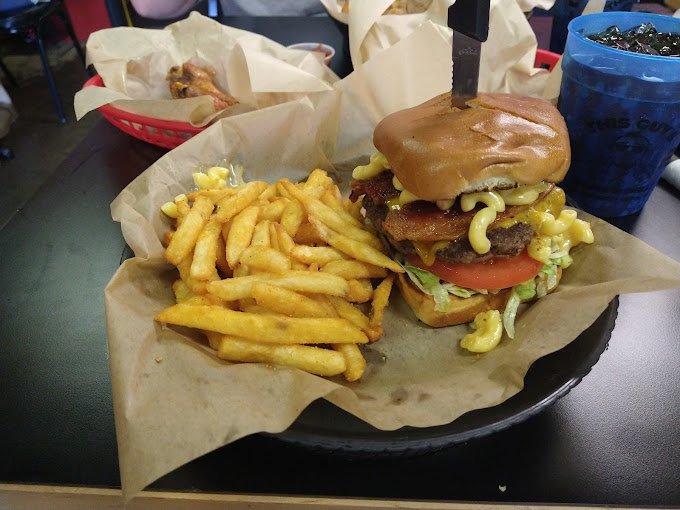 Mac Burger restaurant.jpg
